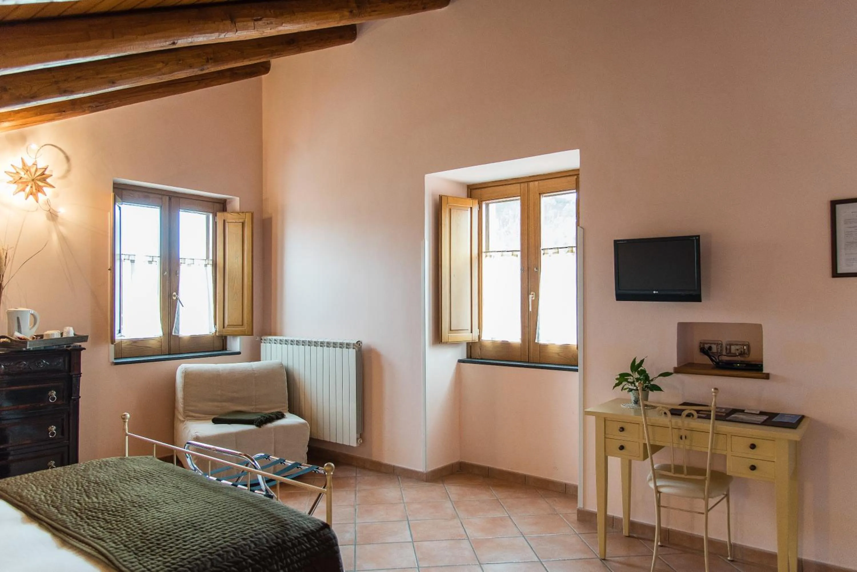 Photo of the whole room in B&B Beata Solitudo
