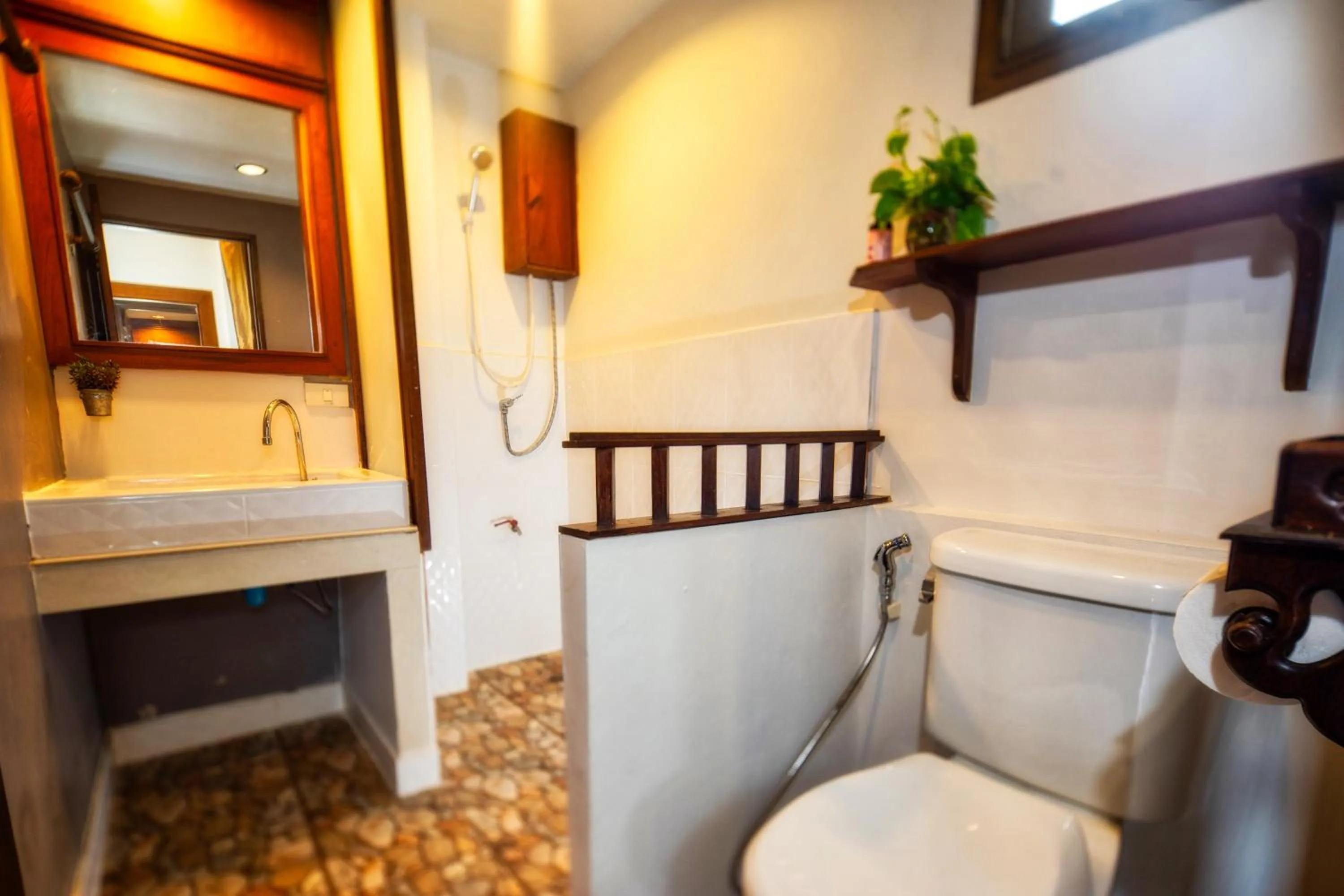 Bathroom in Ban Kong Rao Guesthouse