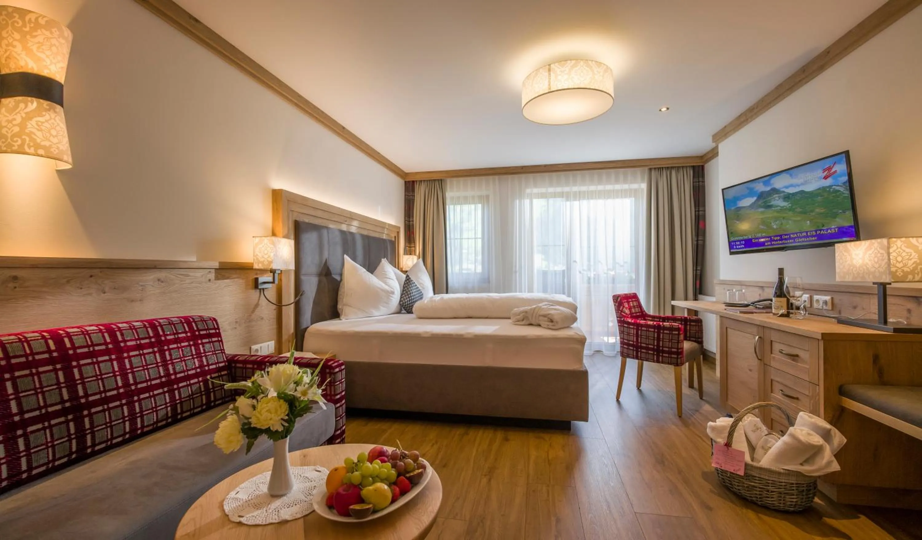 Bed in Hotel Neue Post