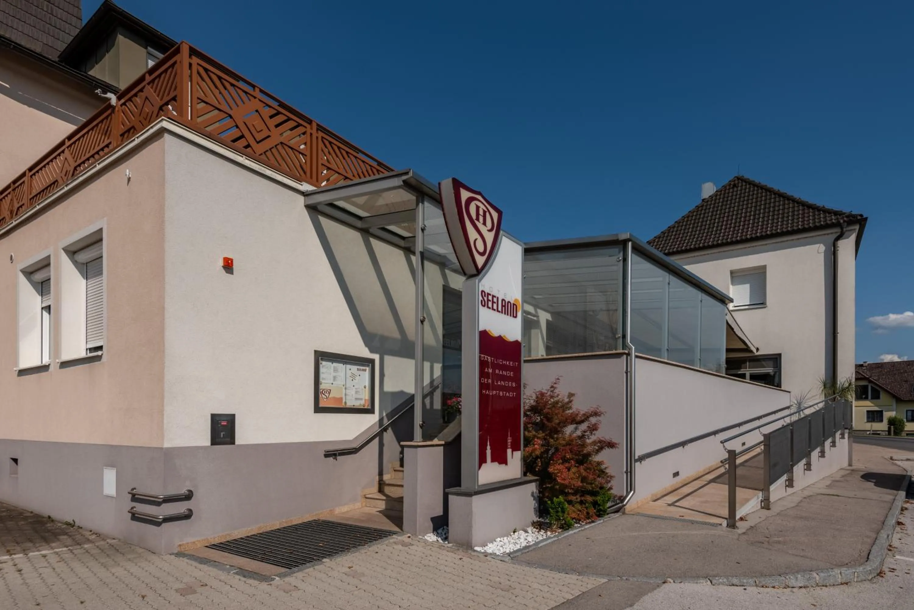 Property building in Hotel Gasthof Seeland