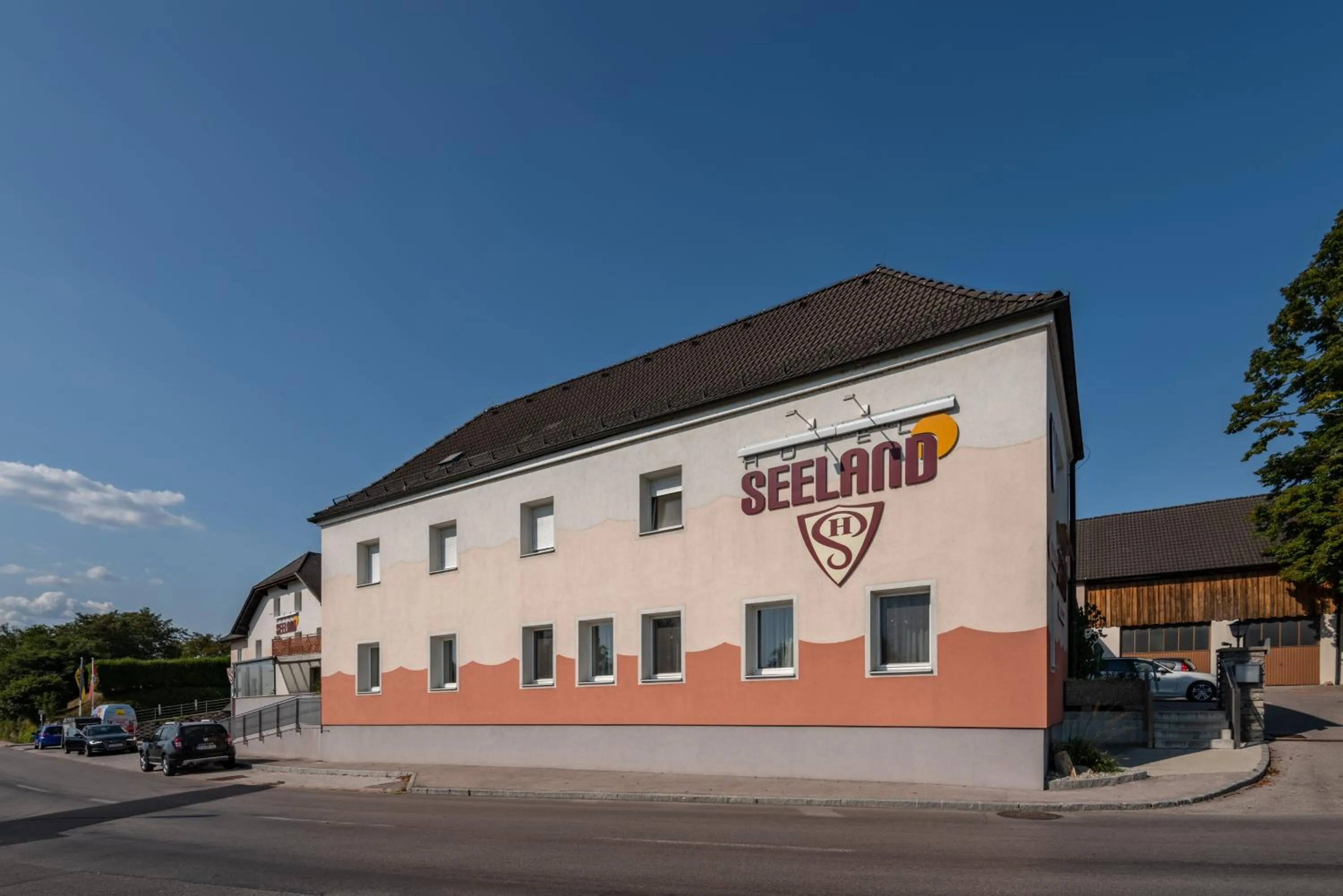 Property building in Hotel Gasthof Seeland