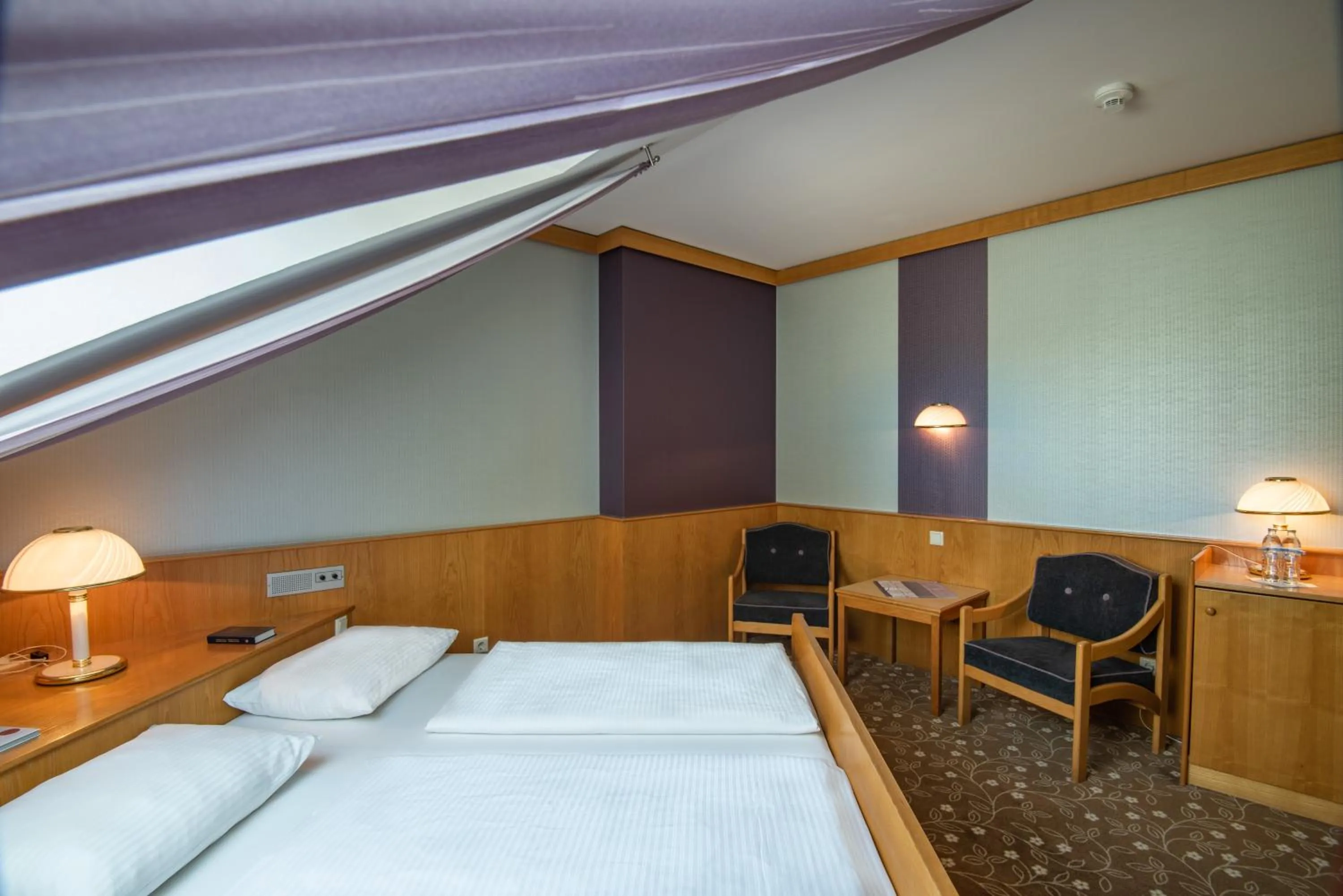 Property building, Bed in Hotel Gasthof Seeland