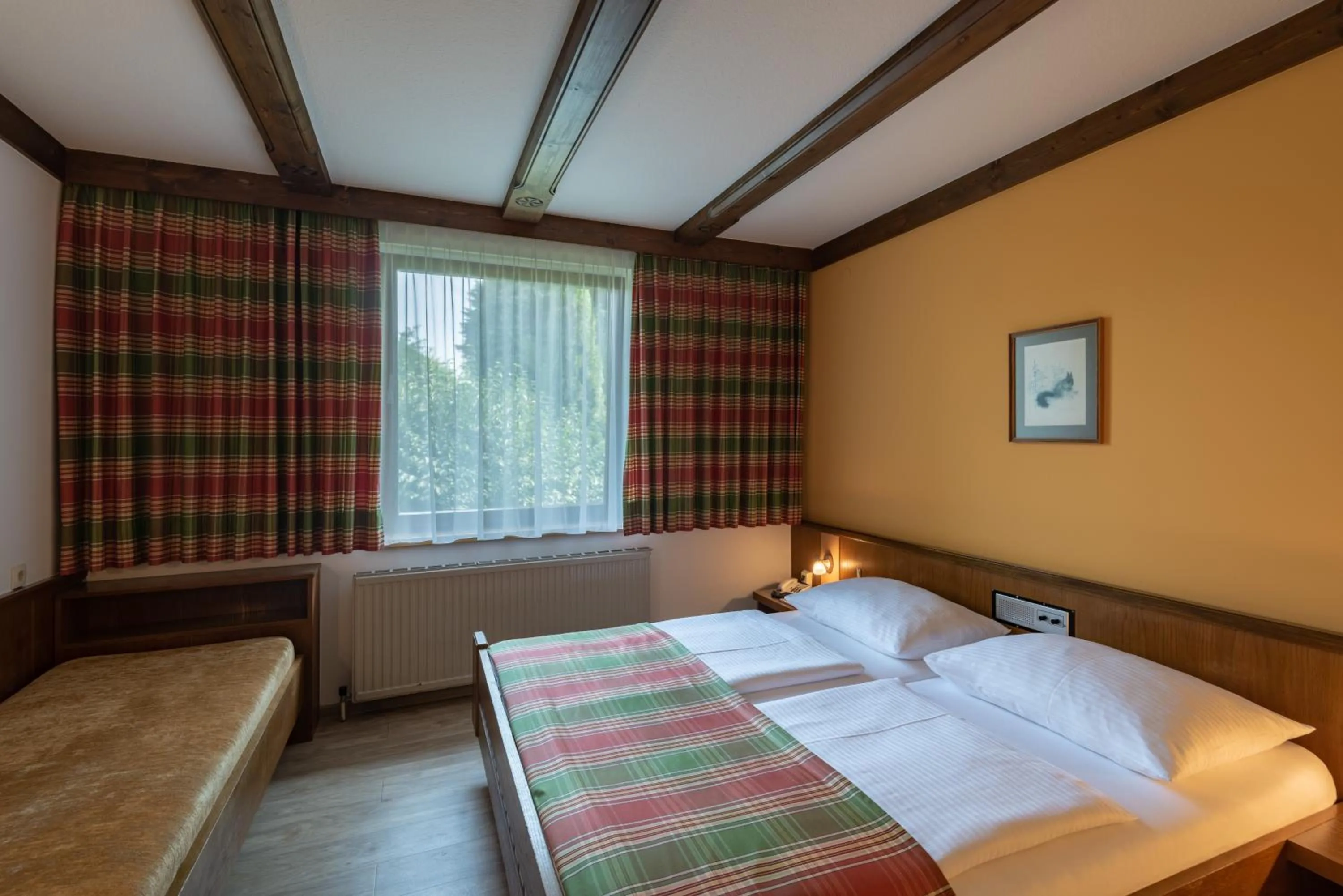Property building, Bed in Hotel Gasthof Seeland