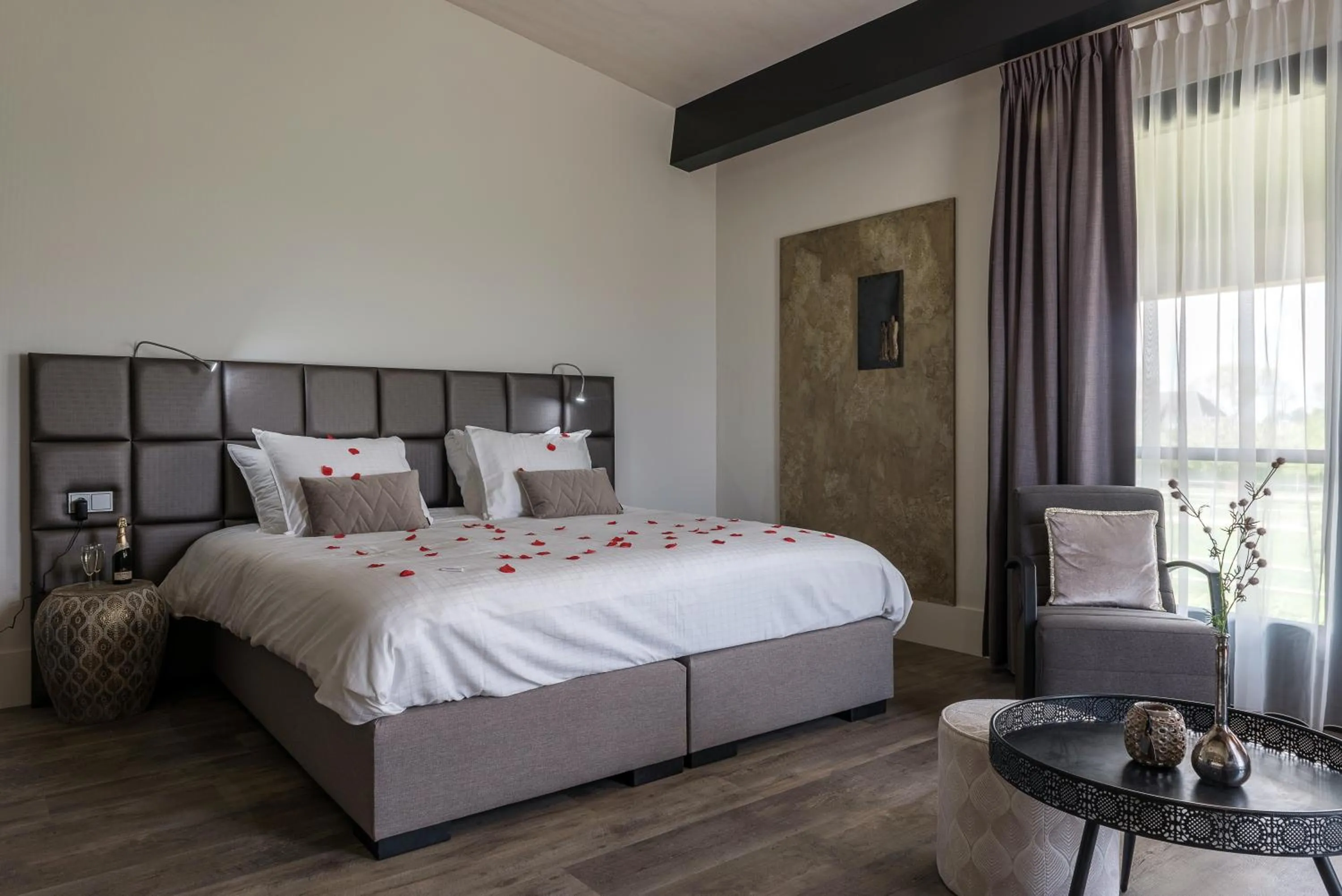 Bed in Fruitpark Hotel & Spa