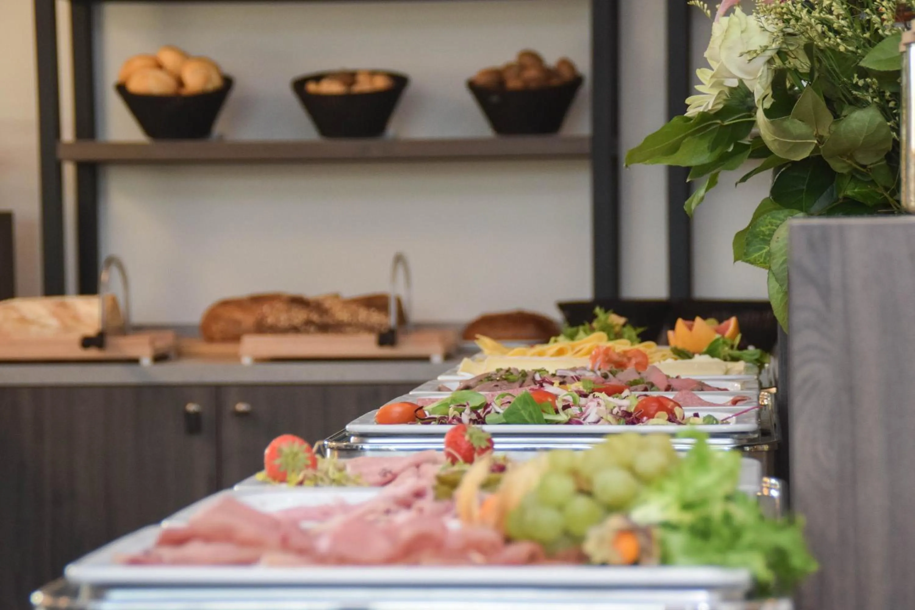 Food and drinks in Fruitpark Hotel & Spa