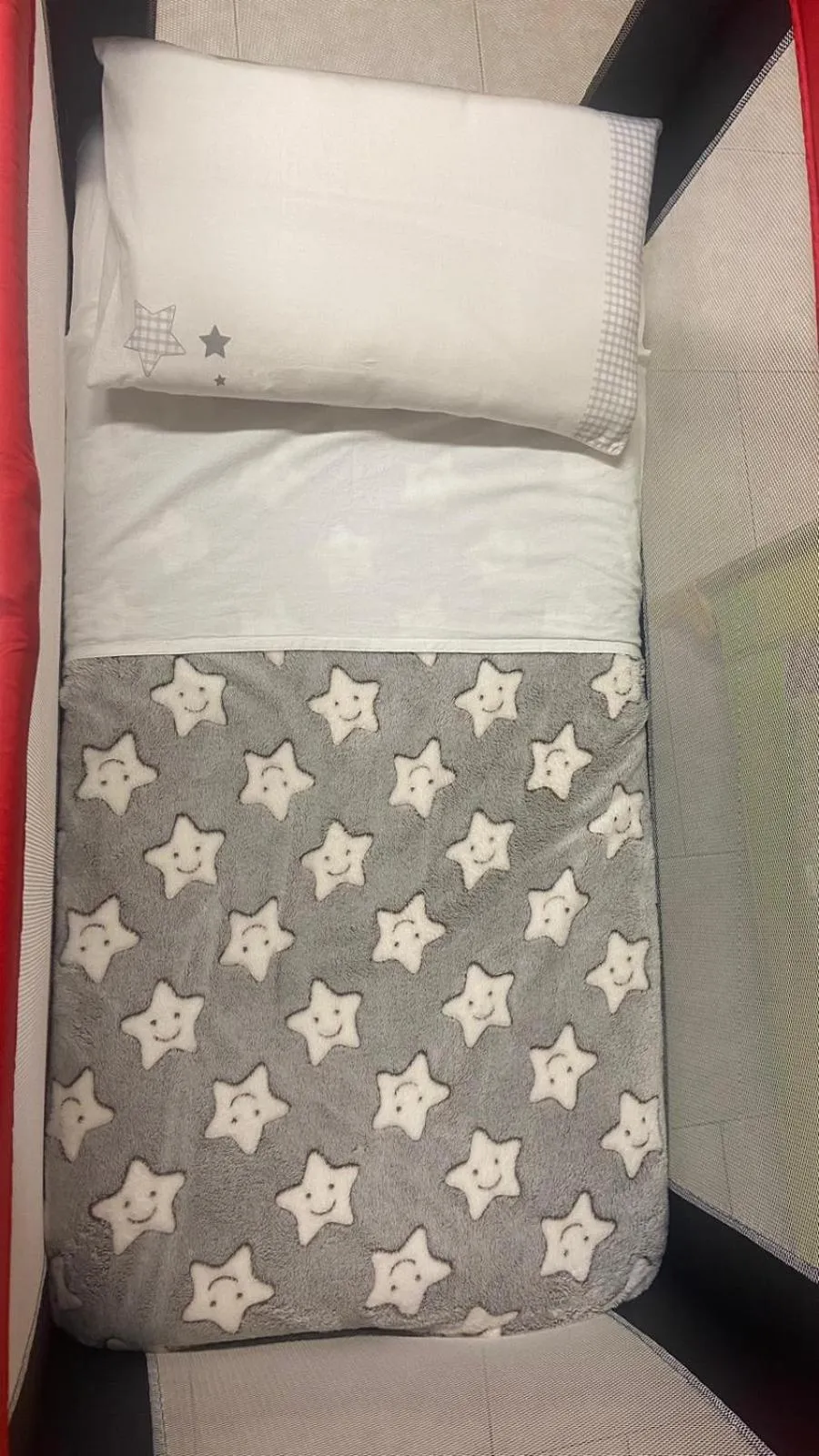 cot, Bed in Hotel Dorè