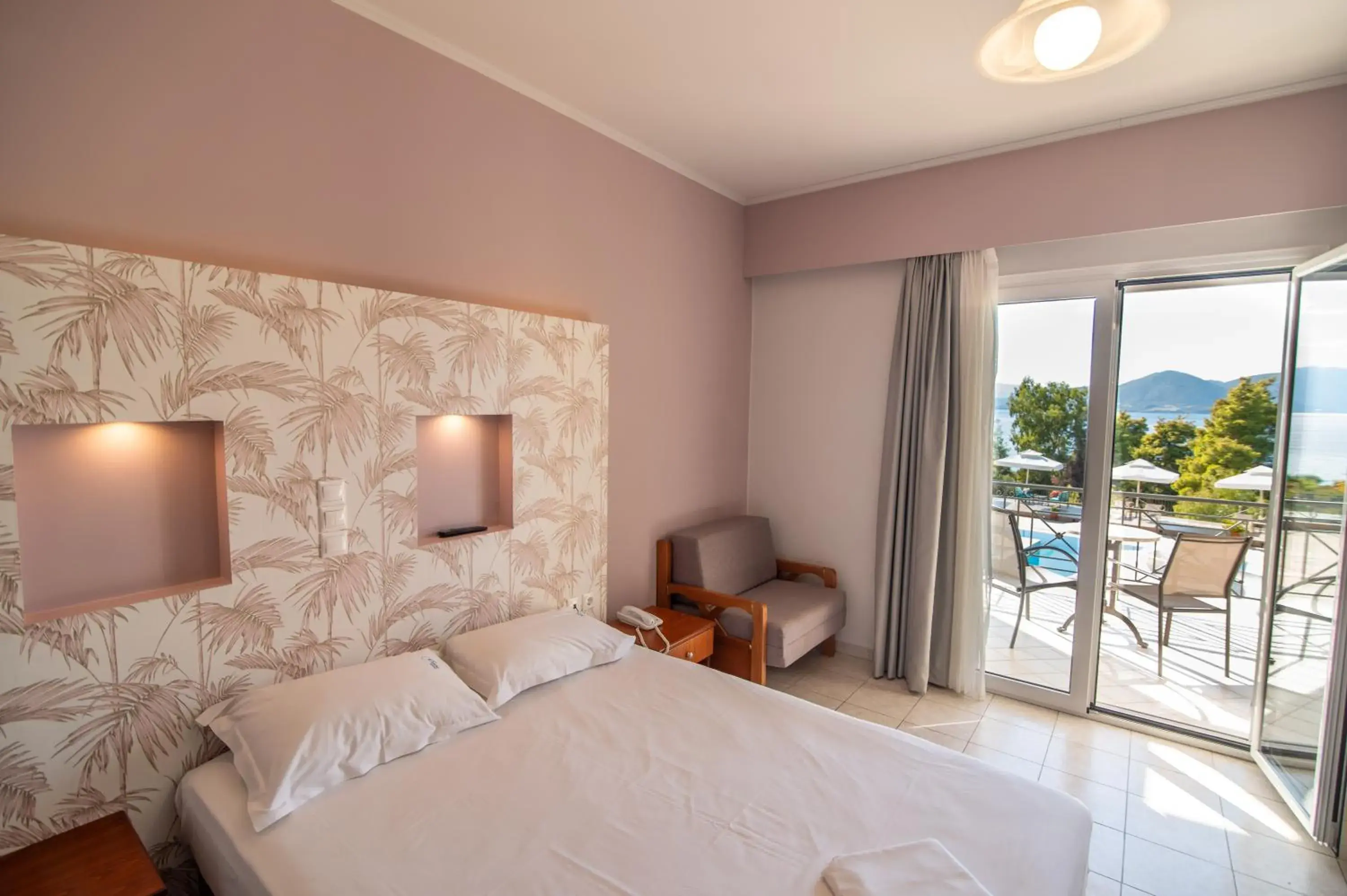 Quadruple Room with Sea View in Elektra Hotel Quadruple Room with Sea View in Elektra Hotel