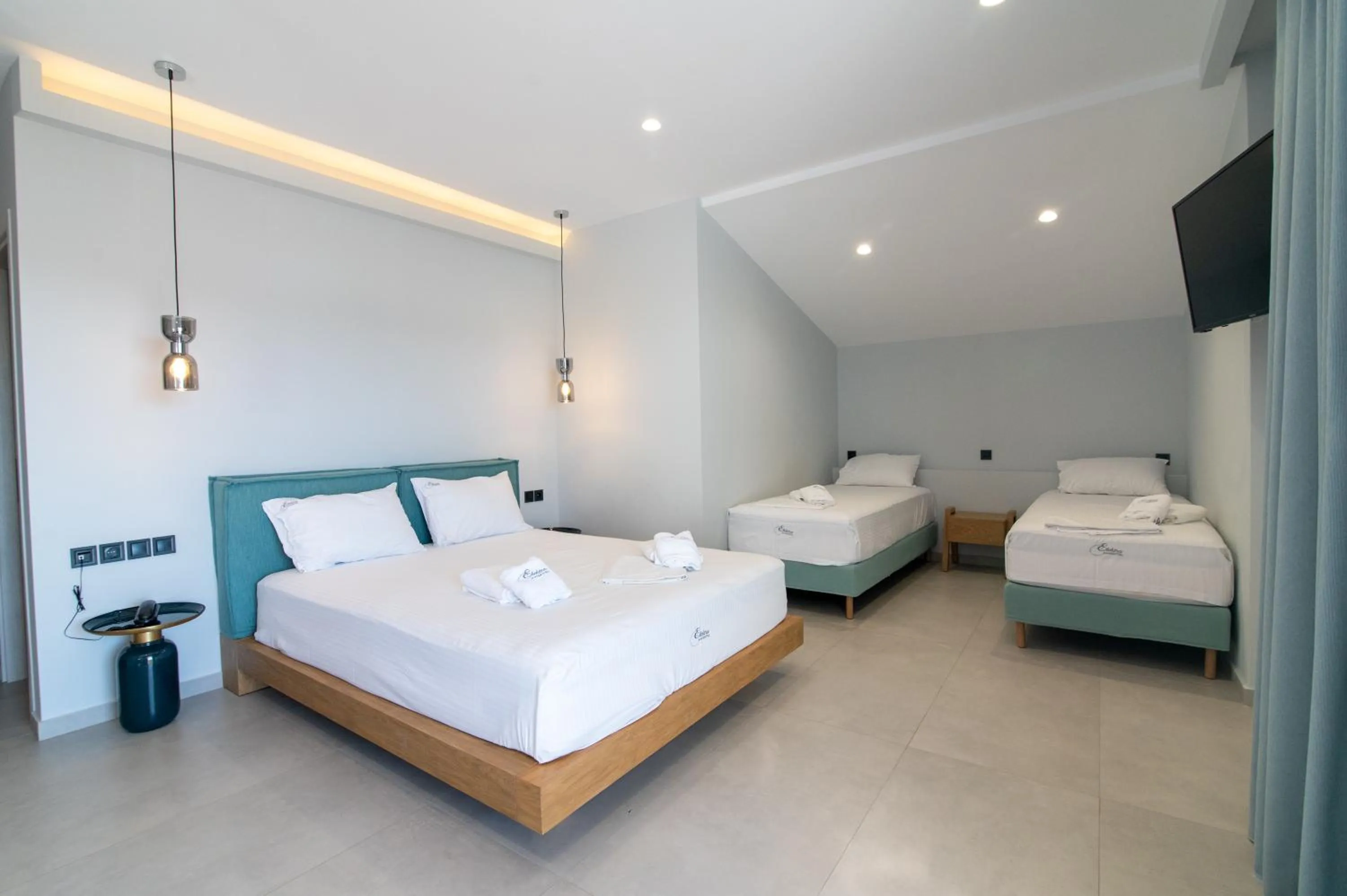 Bed in Elektra Hotel