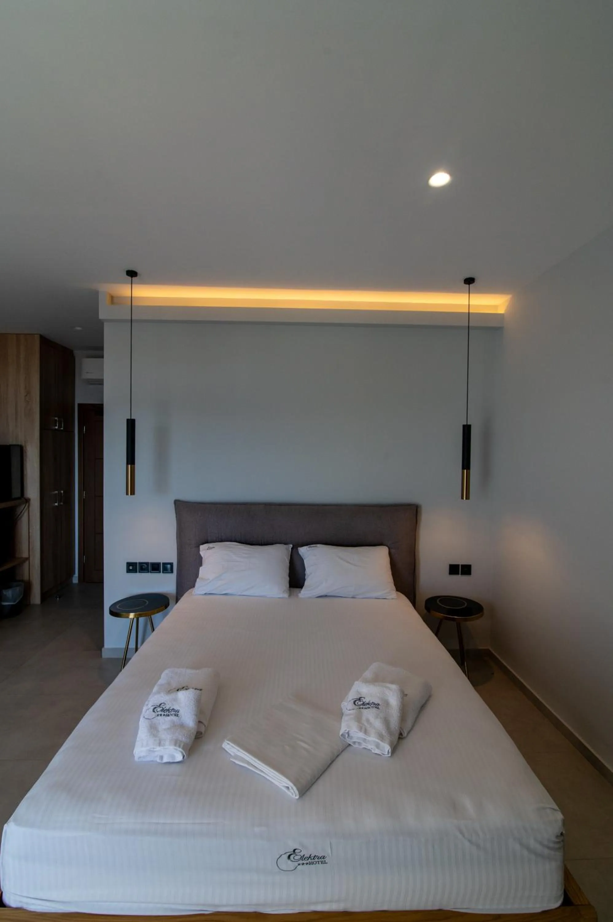Bed in Elektra Hotel