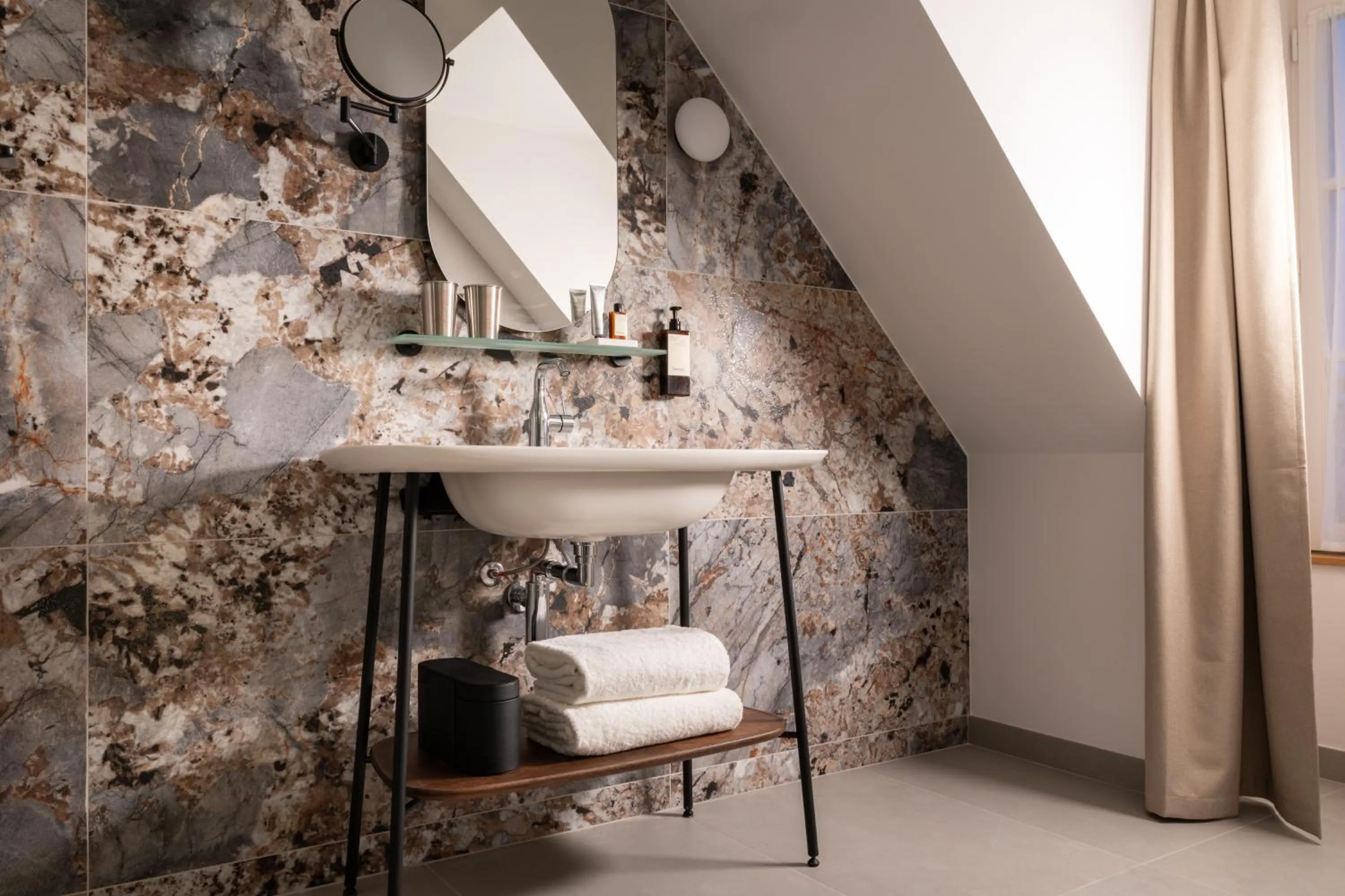 Bathroom in Hôtel de Sévigné