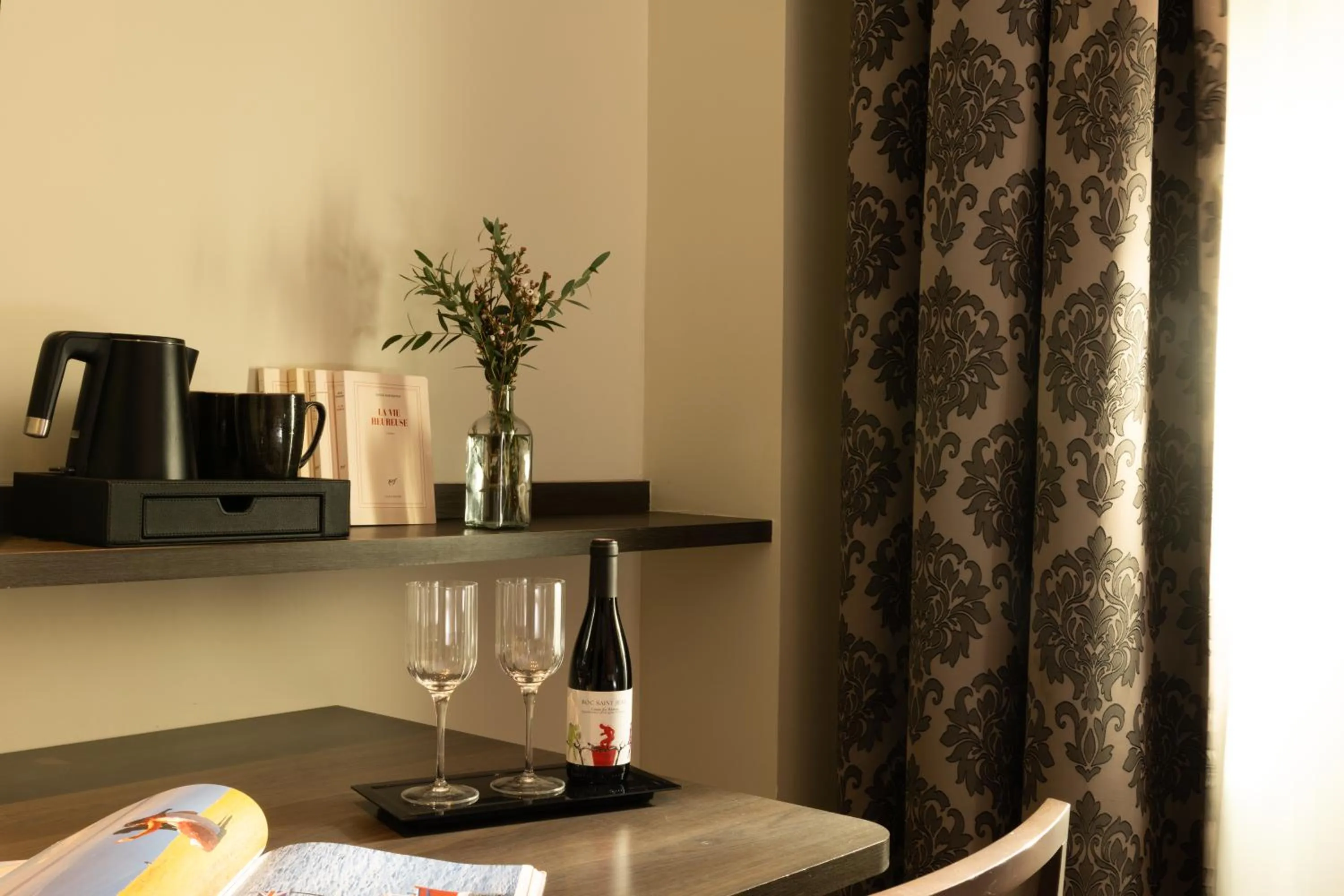 Decorative detail in Hôtel de Sévigné