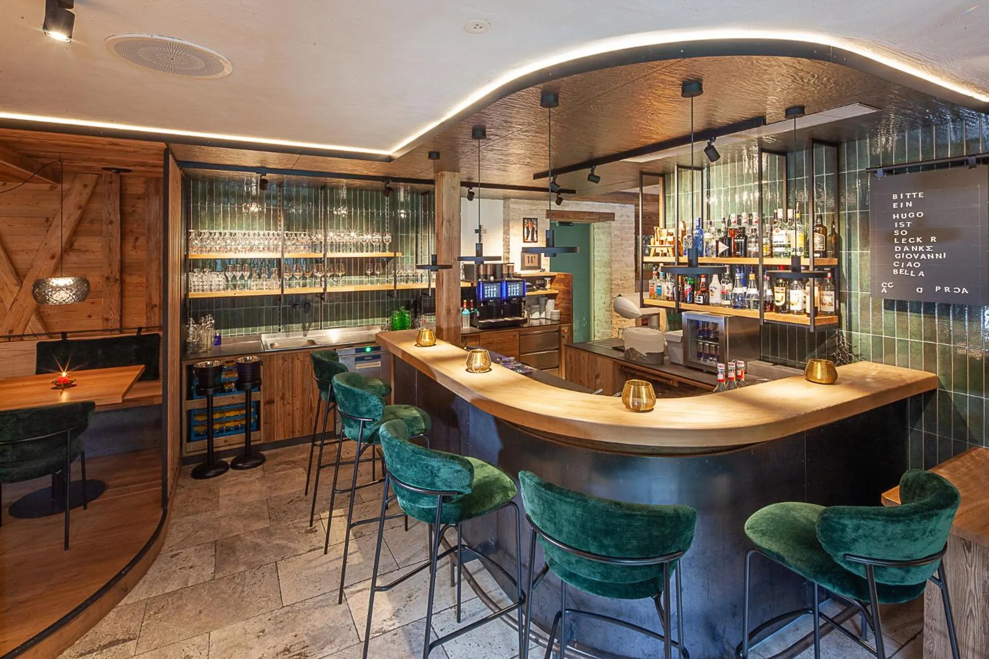 Restaurant/places to eat in Hotel Walliserstube