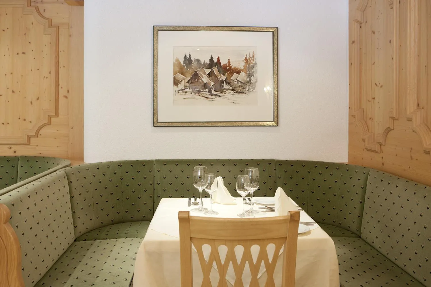 Restaurant/places to eat in Hotel Walliserstube