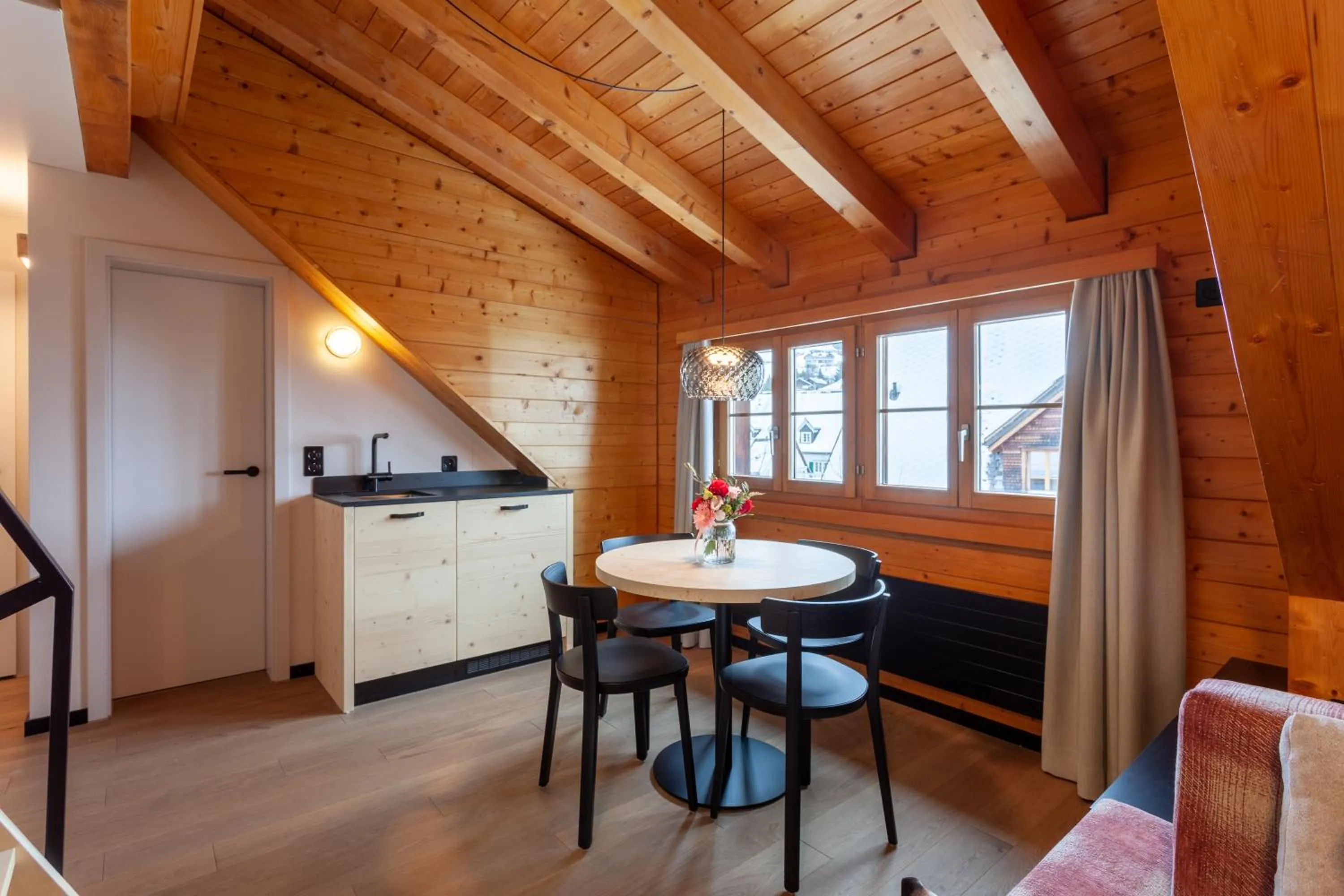 Dining area in Sonne Andermatt Swiss Quality Hotel