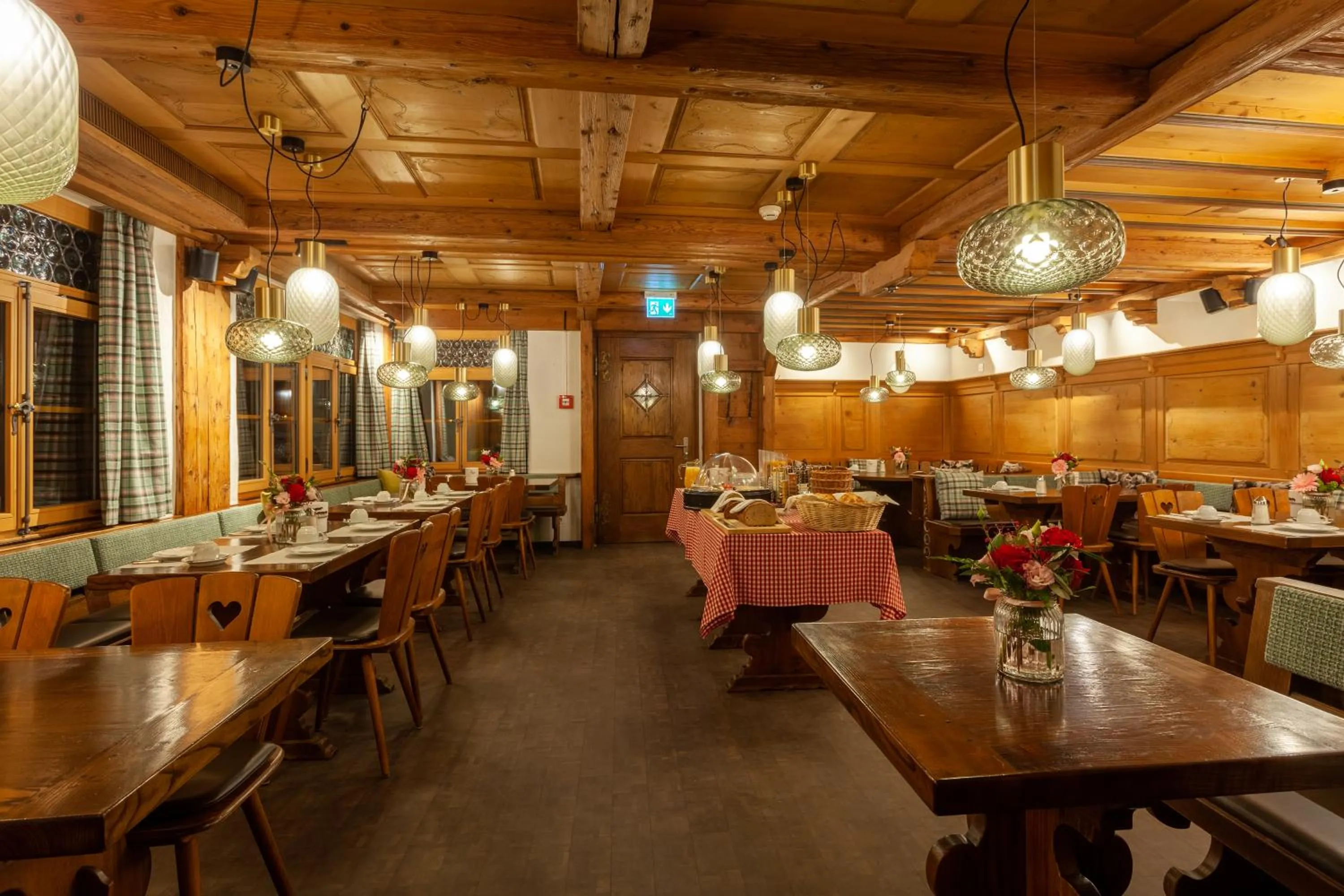 Restaurant/places to eat in Sonne Andermatt Swiss Quality Hotel