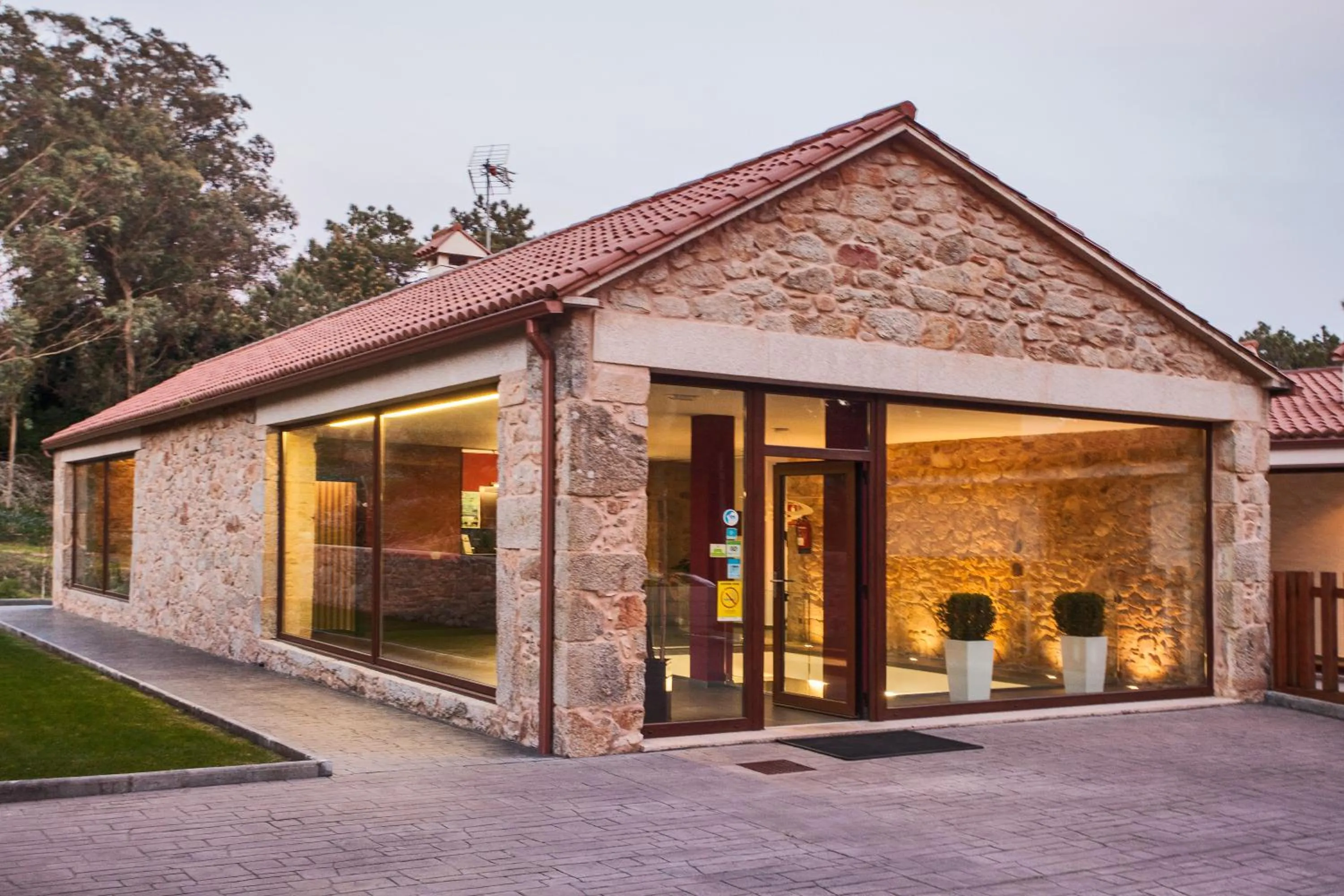 Facade/entrance in Hotel Alén do Mar