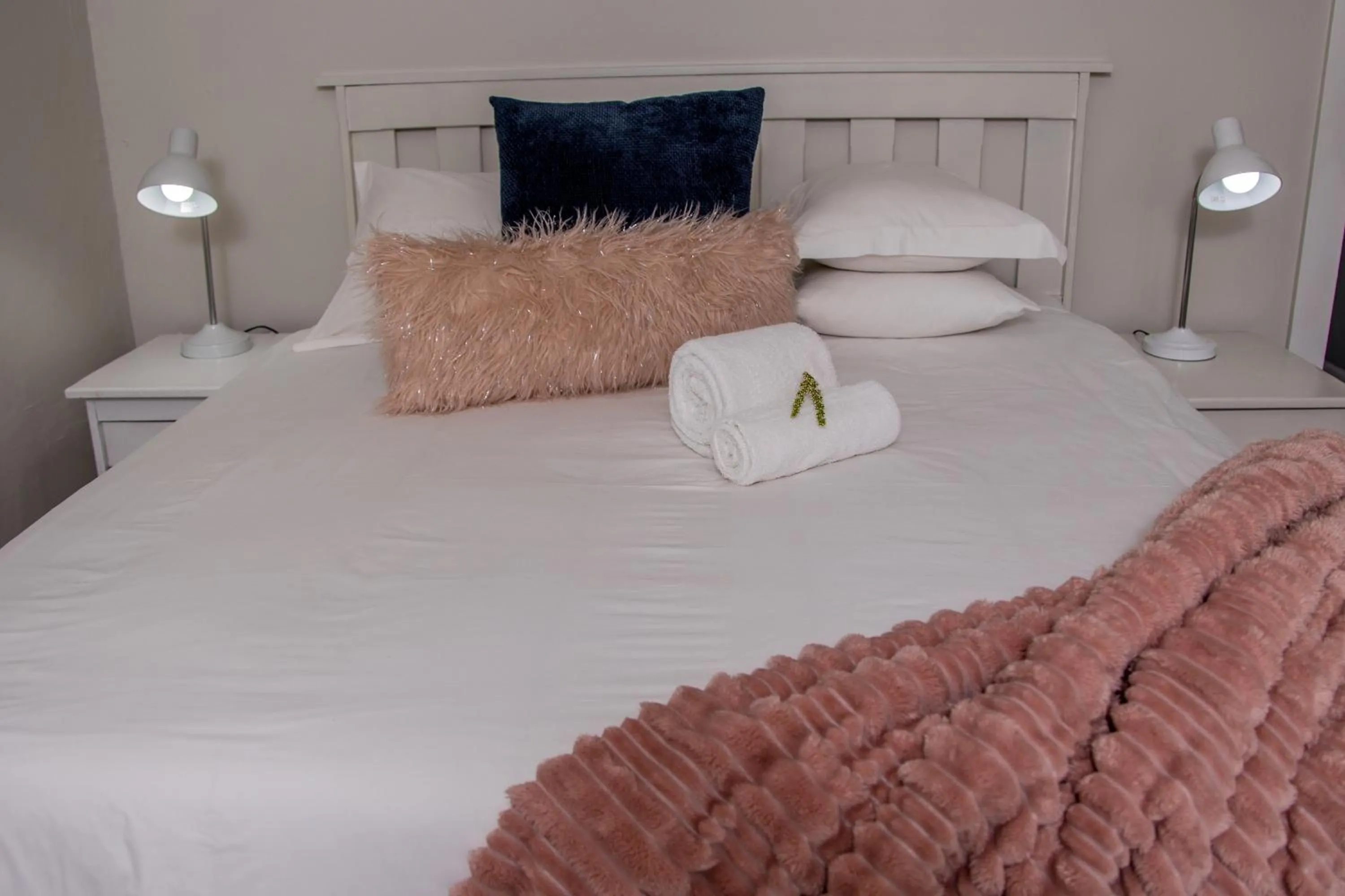 Bed in Dreamers Guesthouse - NO LOADSHEDDING