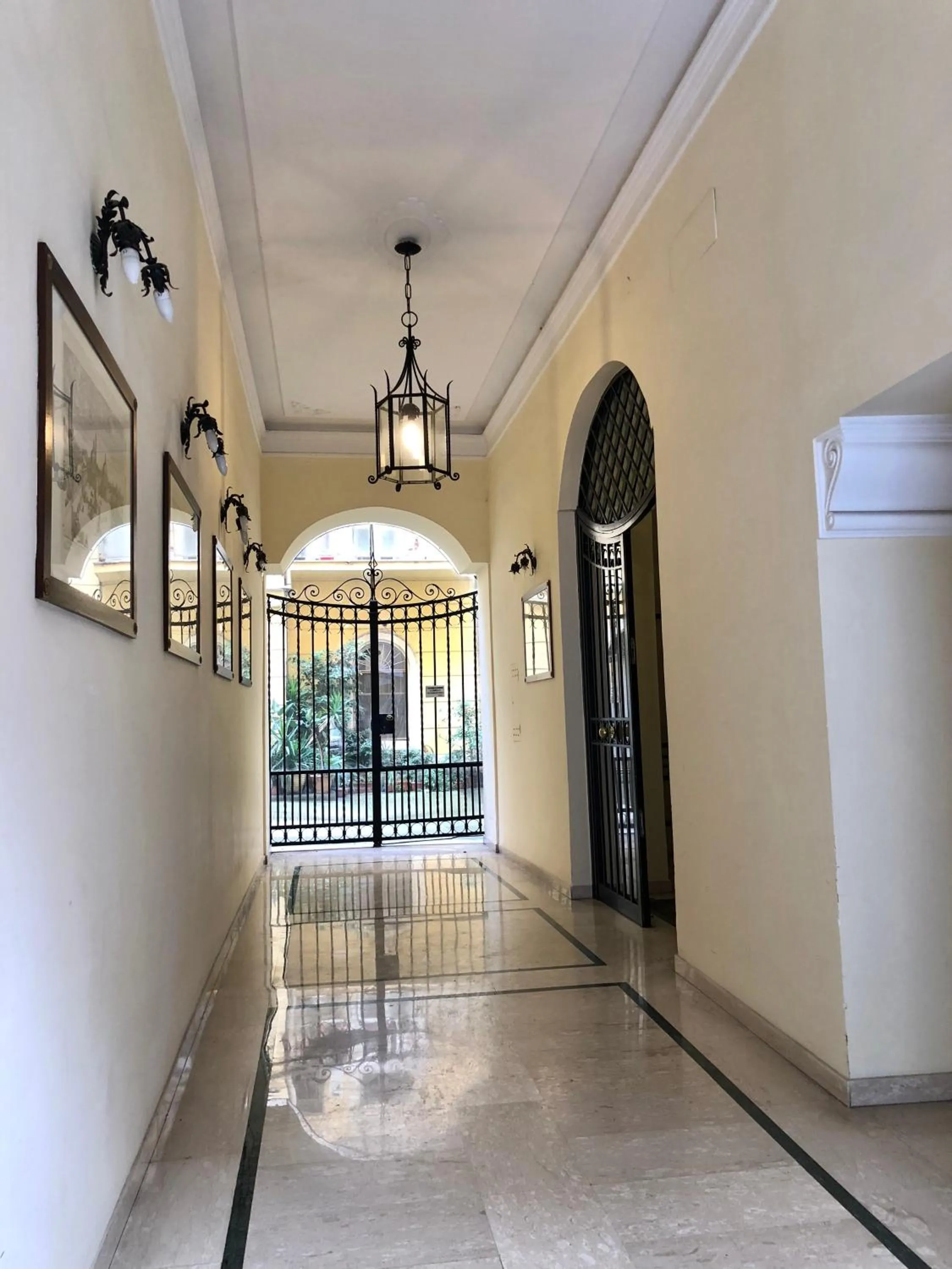 Property building in Gracchi Guest House