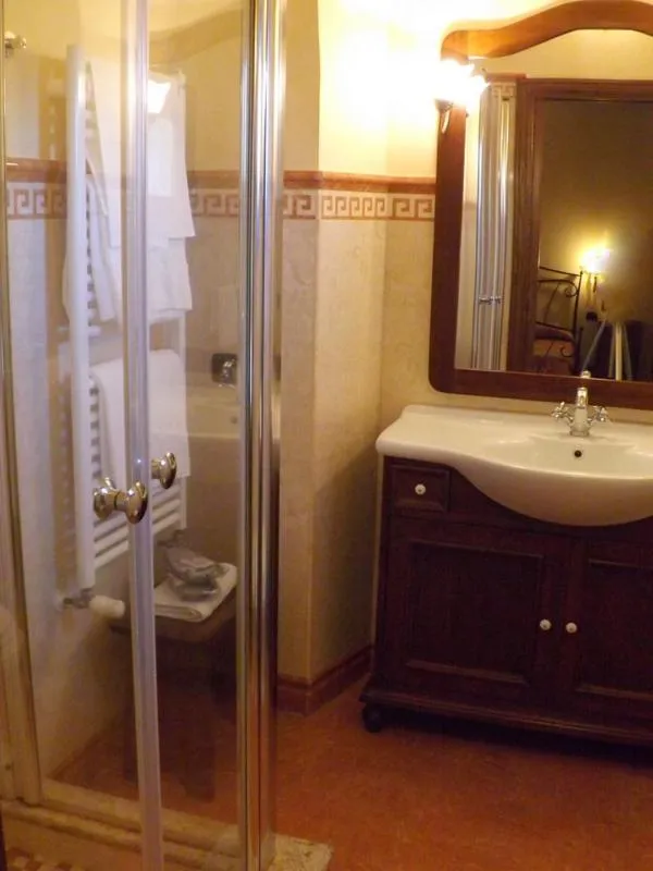 Bathroom in Relais Il Postiglione - Antica Posta dei Chigi