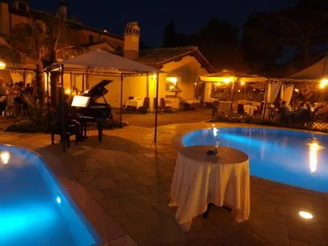 Night in Relais Il Postiglione - Antica Posta dei Chigi