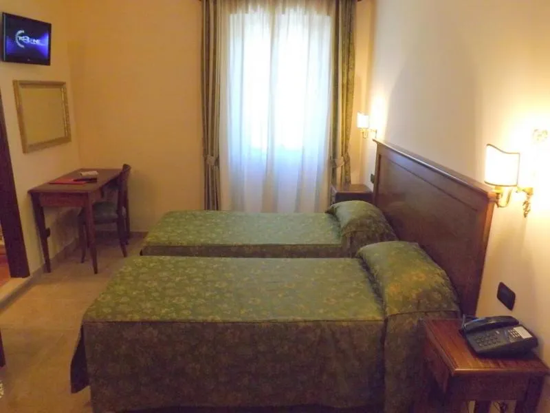 Photo of the whole room, Bed in Relais Il Postiglione - Antica Posta dei Chigi