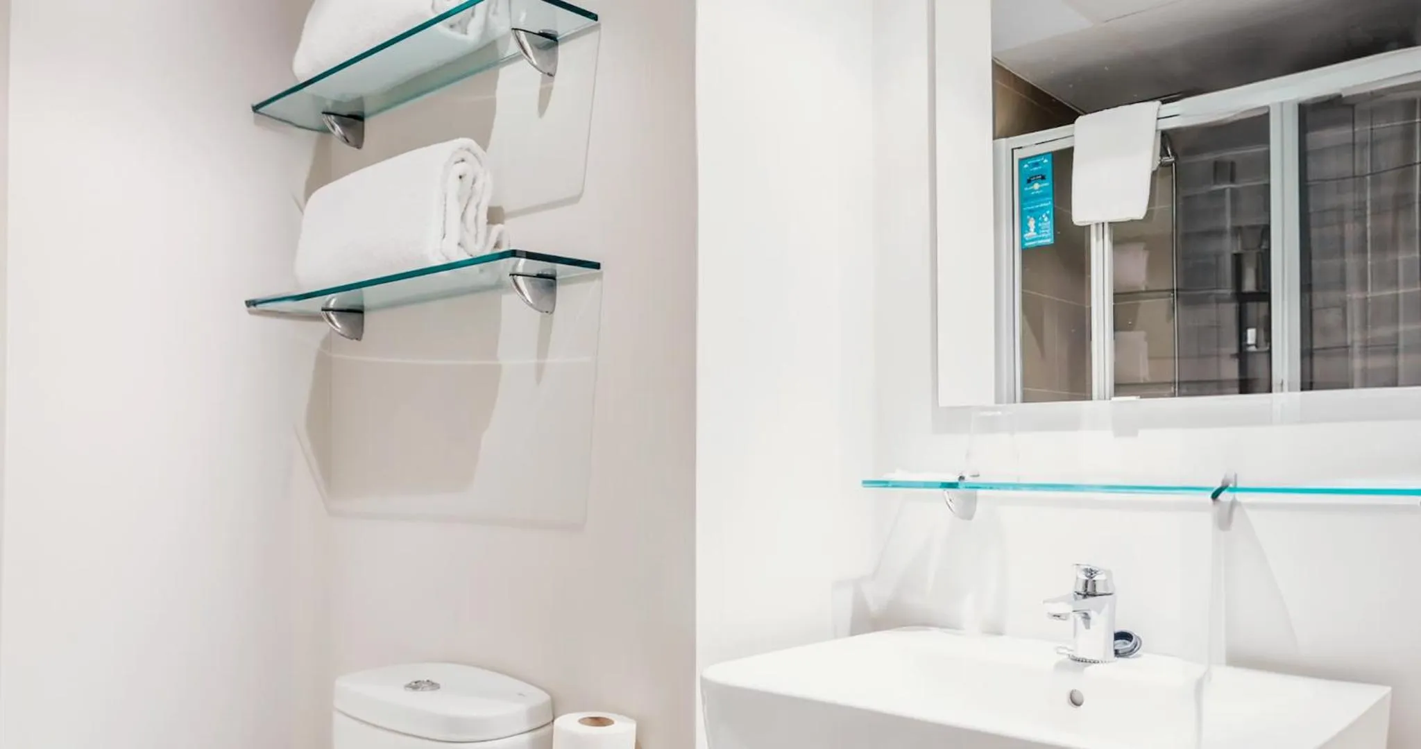 Bathroom in Vértice Roomspace