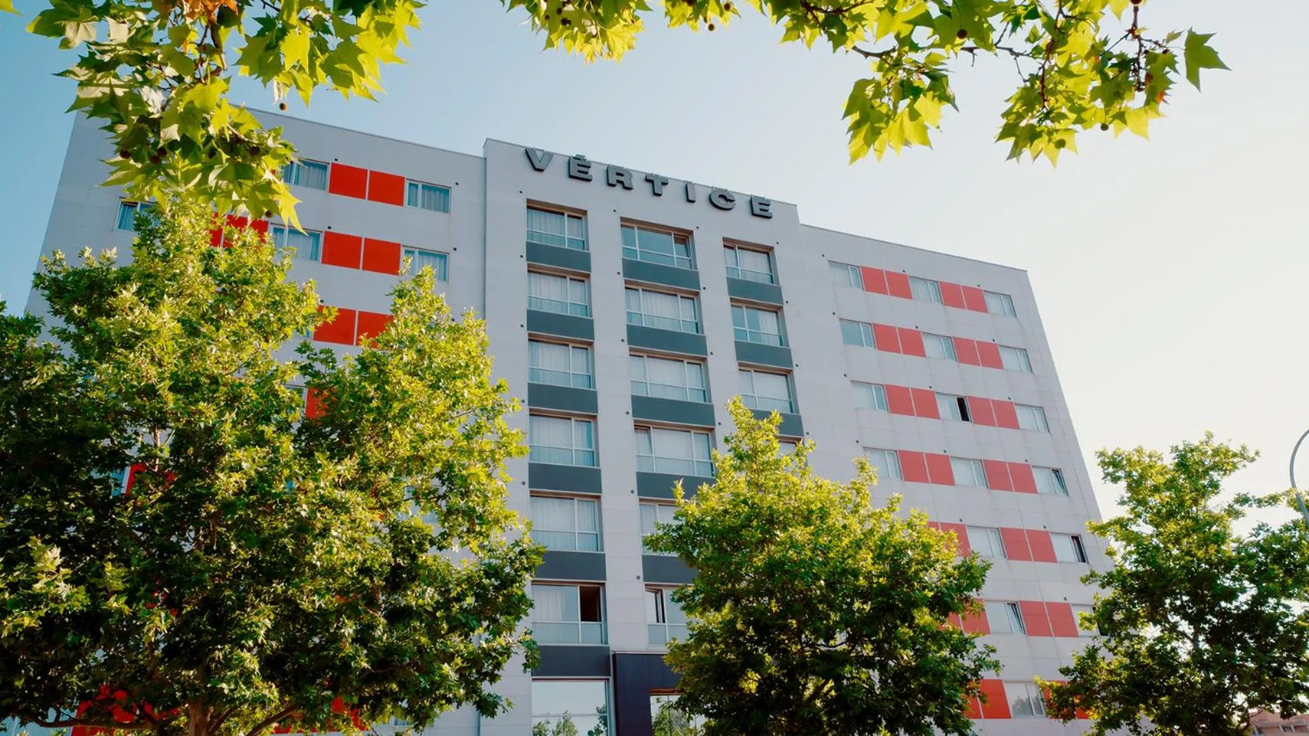 Property building in Vértice Roomspace