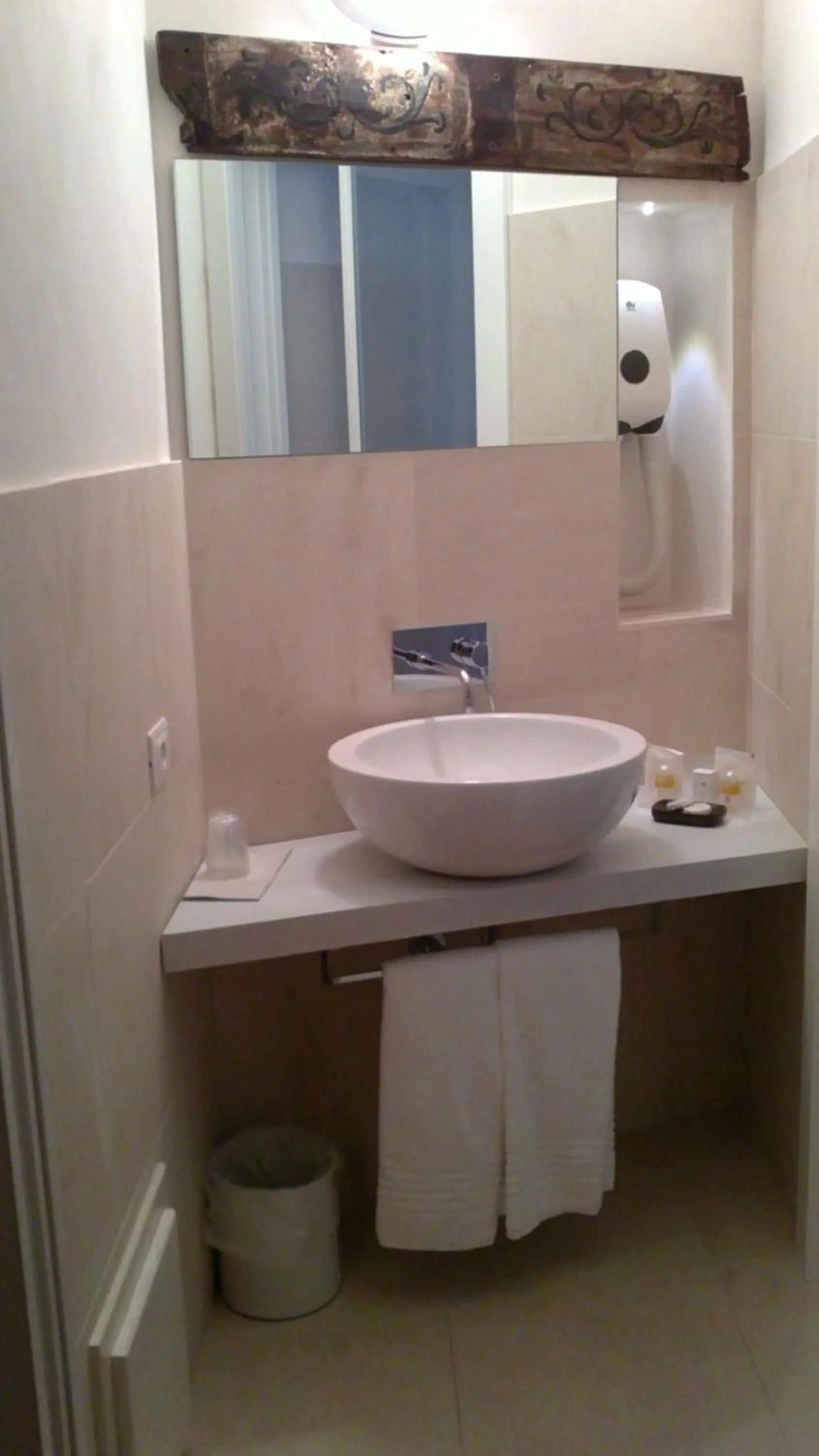 Bathroom in Dimora di Charme Cassaro 168