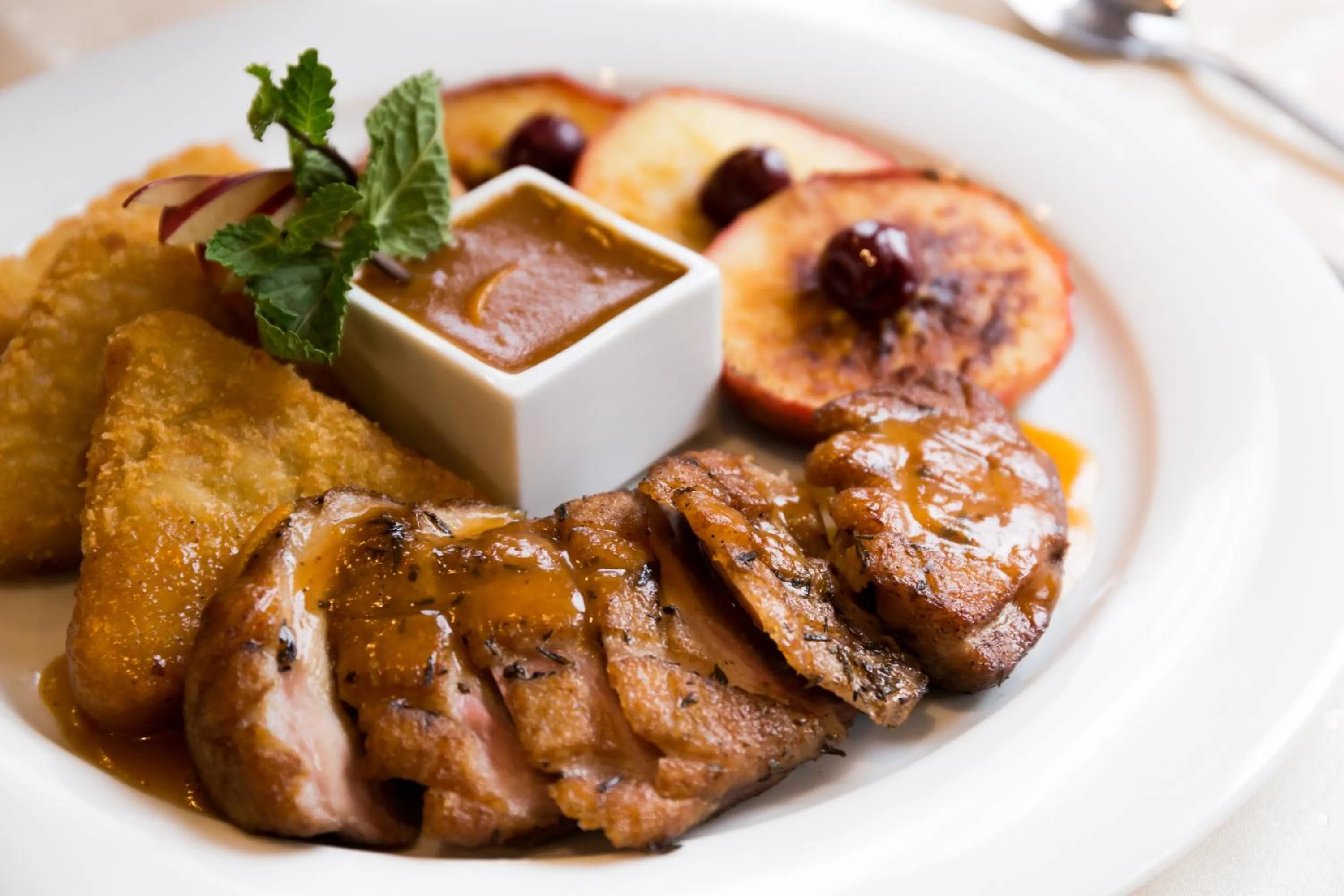 Restaurant/places to eat in Hotel Muresul Health Spa