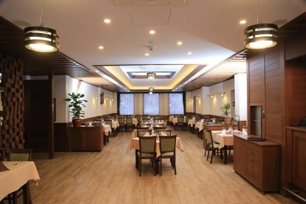 Restaurant/places to eat in Hotel Muresul Health Spa