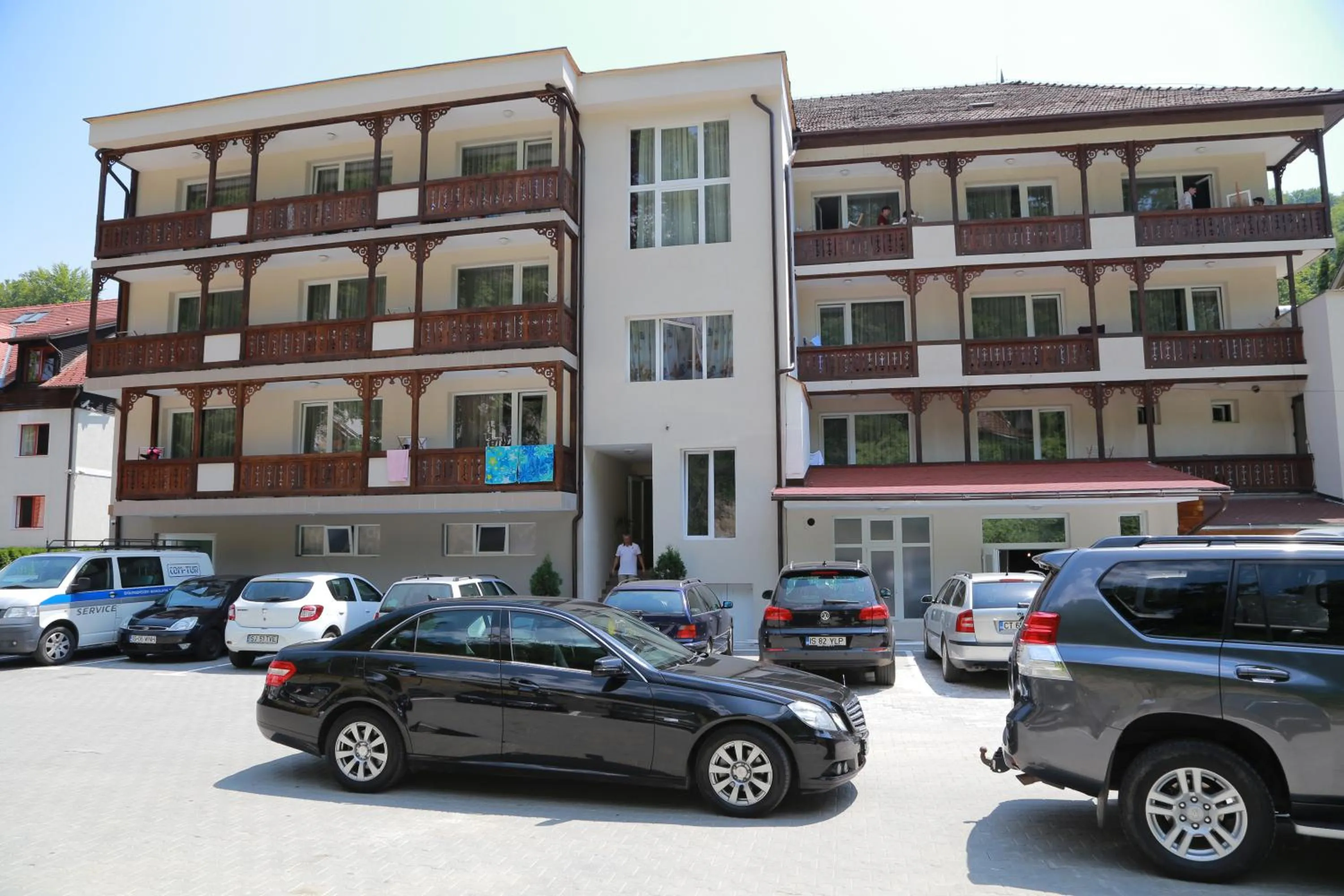 Parking in Hotel Muresul Health Spa