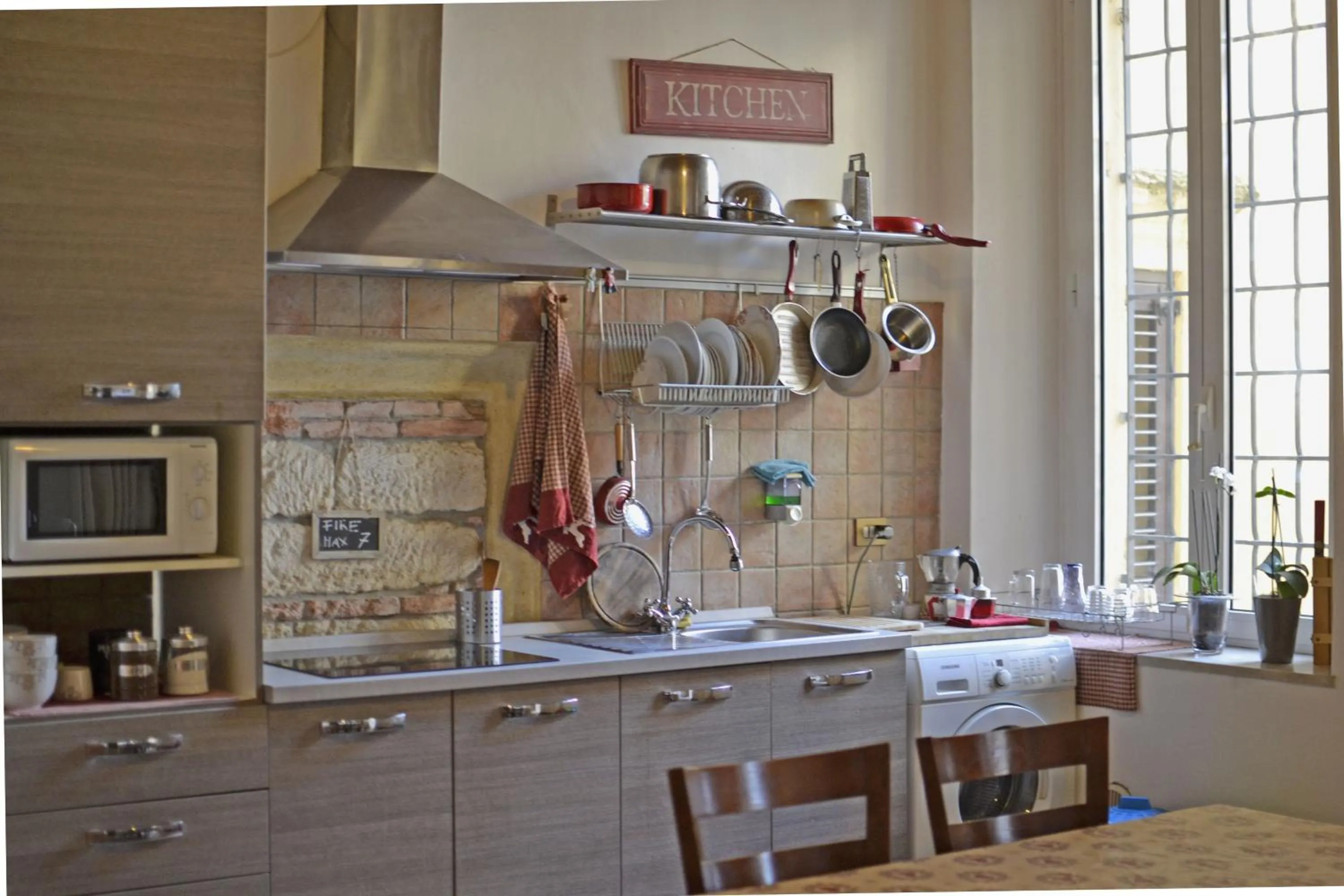 Kitchen or kitchenette in Ai Leoni