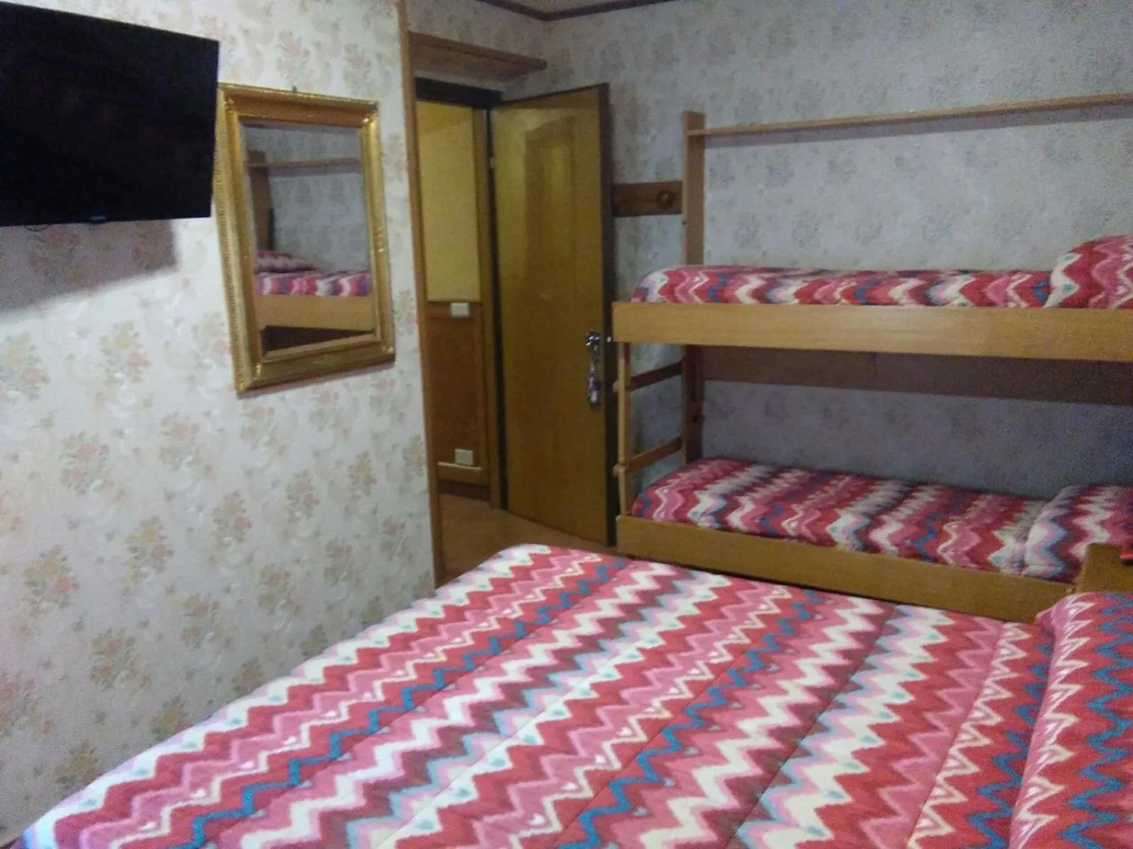 Photo of the whole room in Hotel Sporting