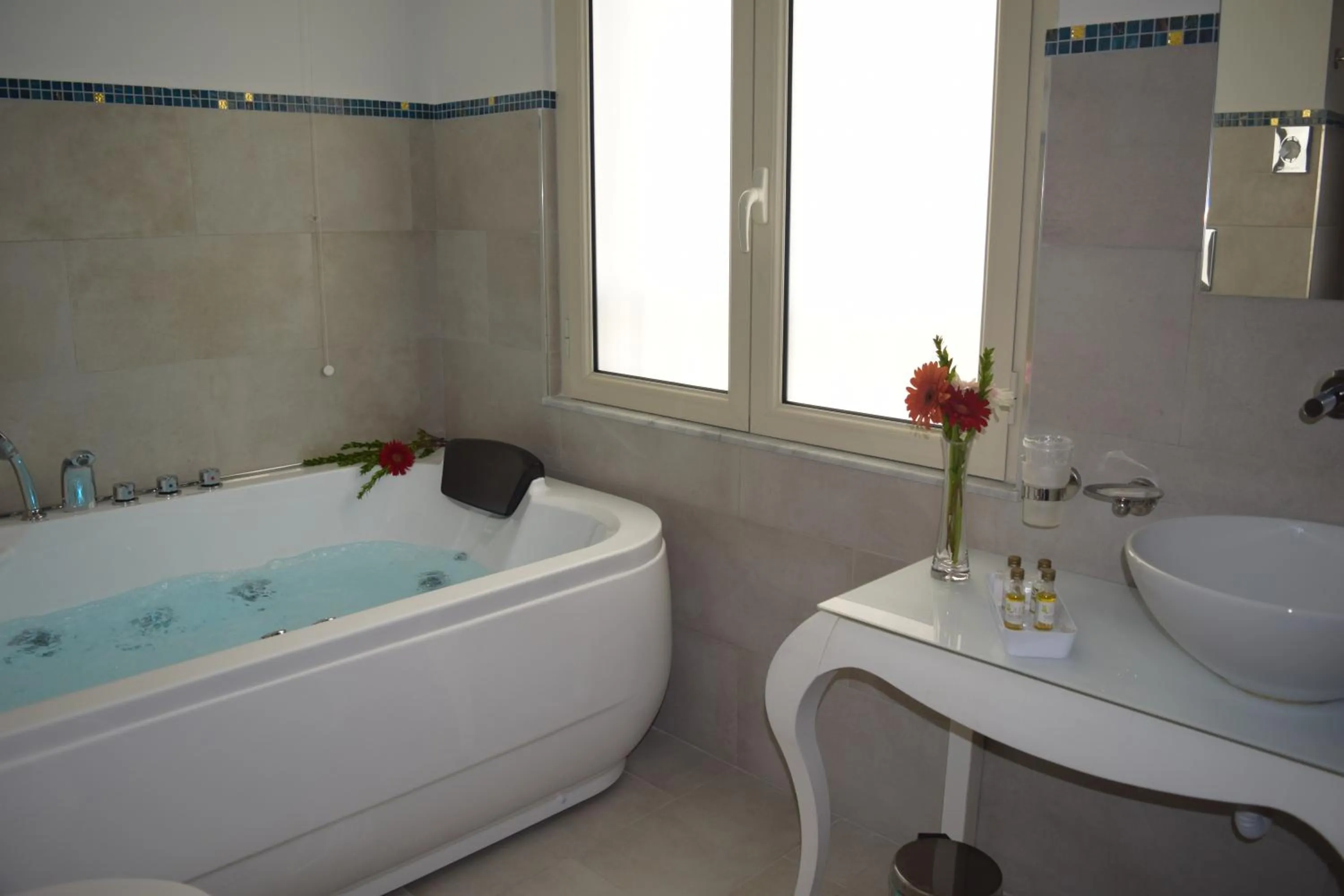 Hot Tub in Residenza Wagner