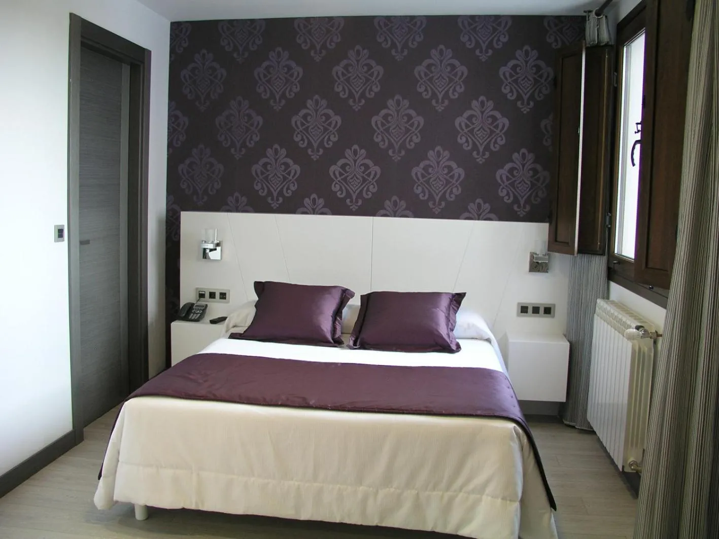 Photo of the whole room, Bed in Hotel Rural Villa de Berlanga