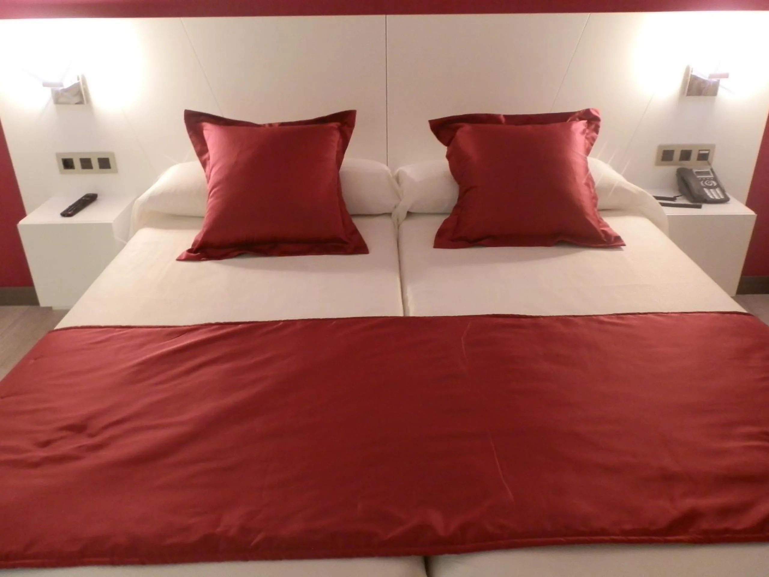 Photo of the whole room, Bed in Hotel Rural Villa de Berlanga