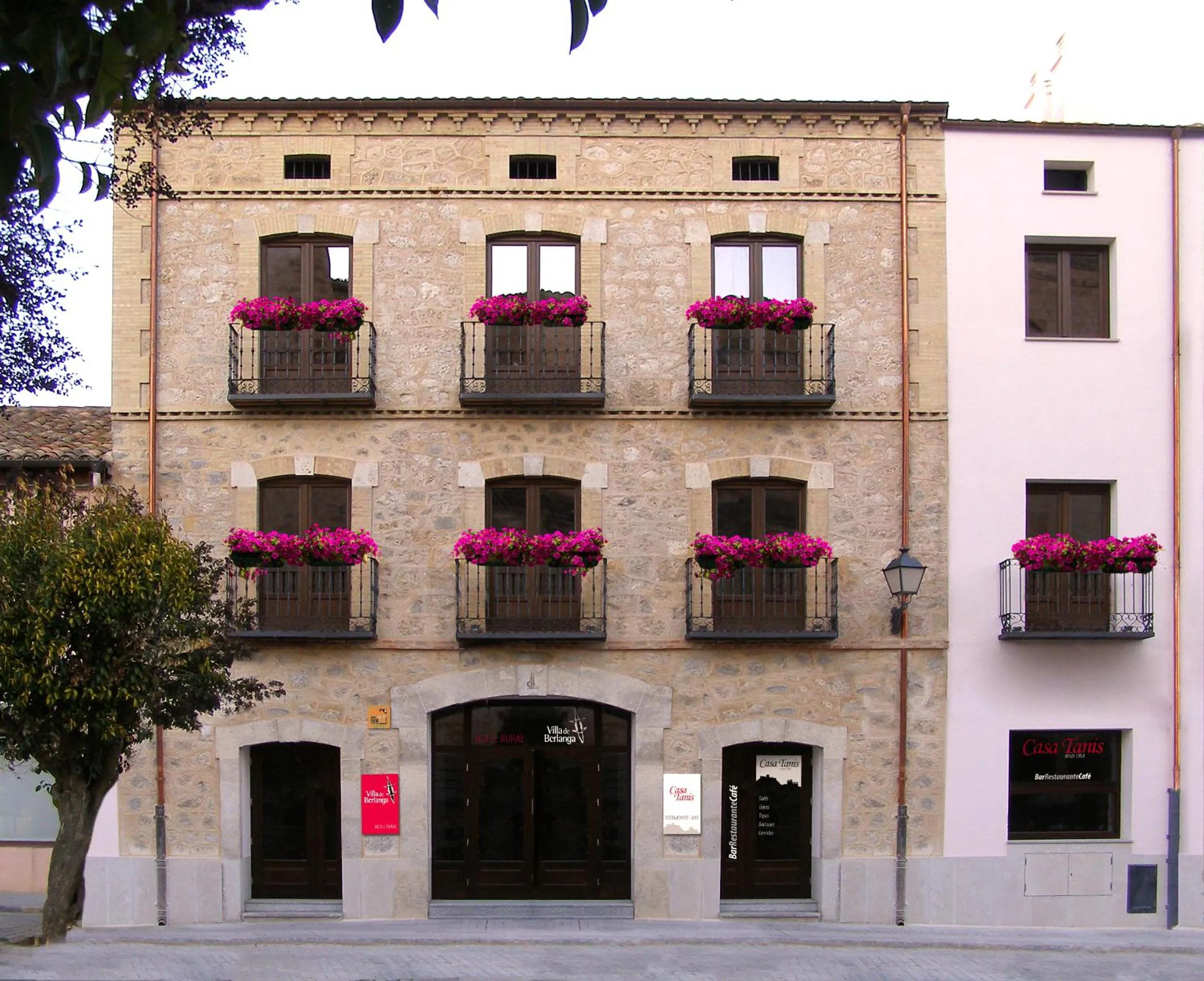 Facade/entrance in Hotel Rural Villa de Berlanga