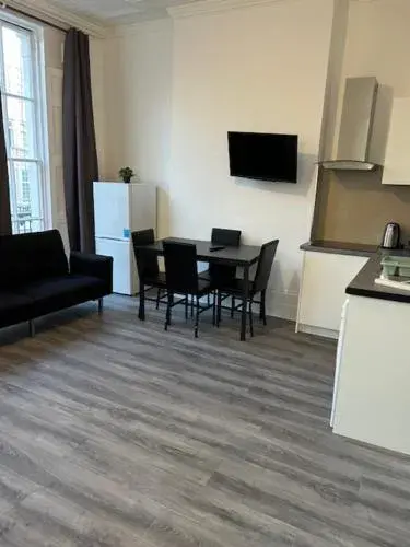 PADDINGTON HYDE PARK APARTMENT PADDINGTON HYDE PARK APARTMENT