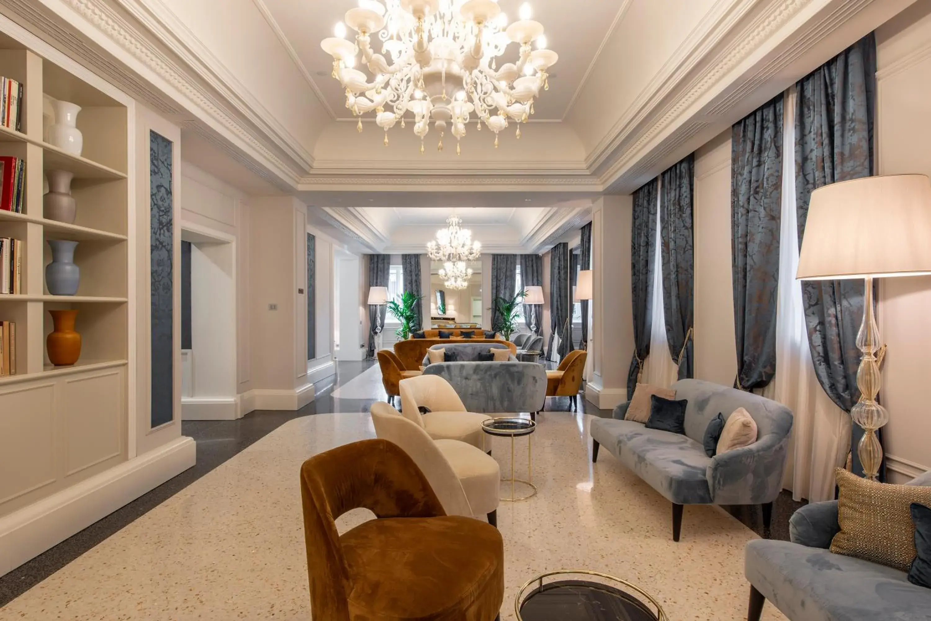 Lobby or reception in H10 Palazzo Canova Lobby or reception in H10 Palazzo Canova