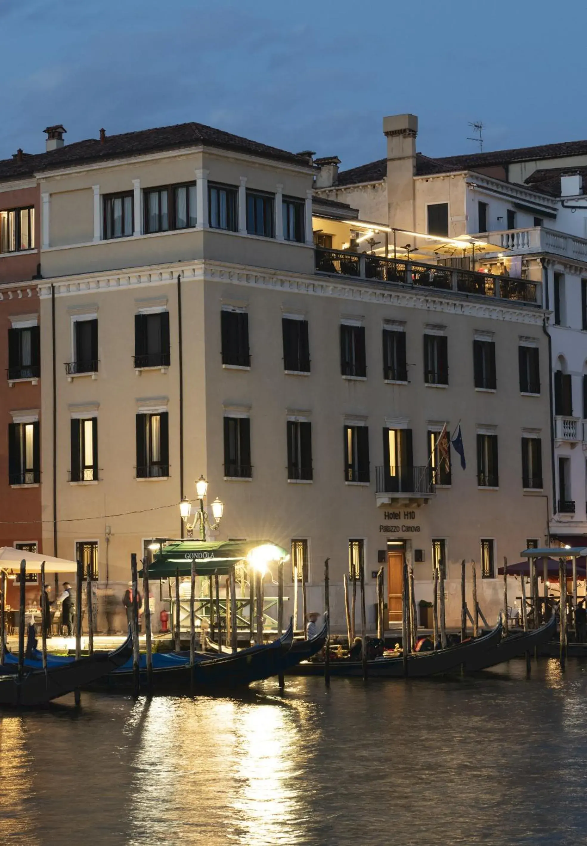 Property building in H10 Palazzo Canova Property building in H10 Palazzo Canova