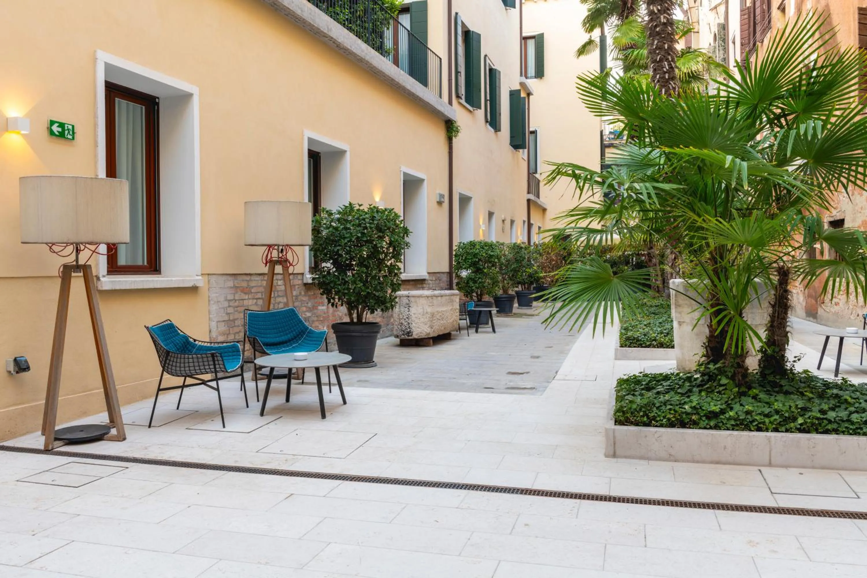 Patio in H10 Palazzo Canova