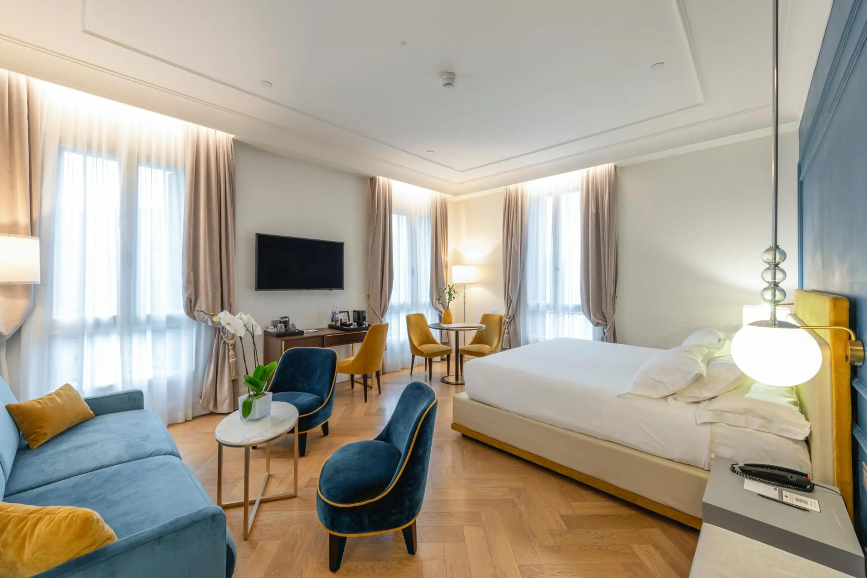 Bedroom, Bed in H10 Palazzo Canova