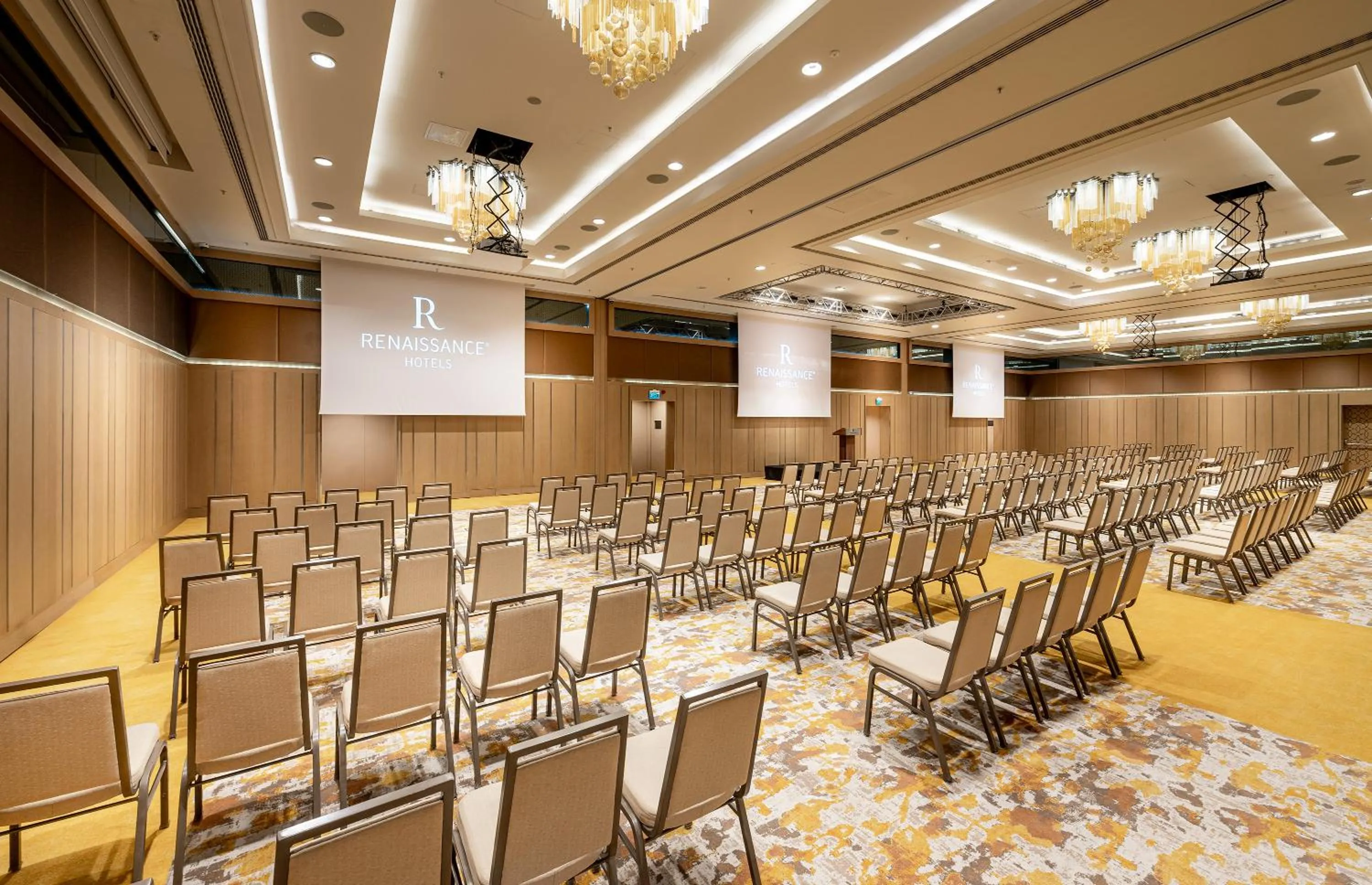 Meeting/conference room in Renaissance Istanbul Polat Bosphorus Hotel