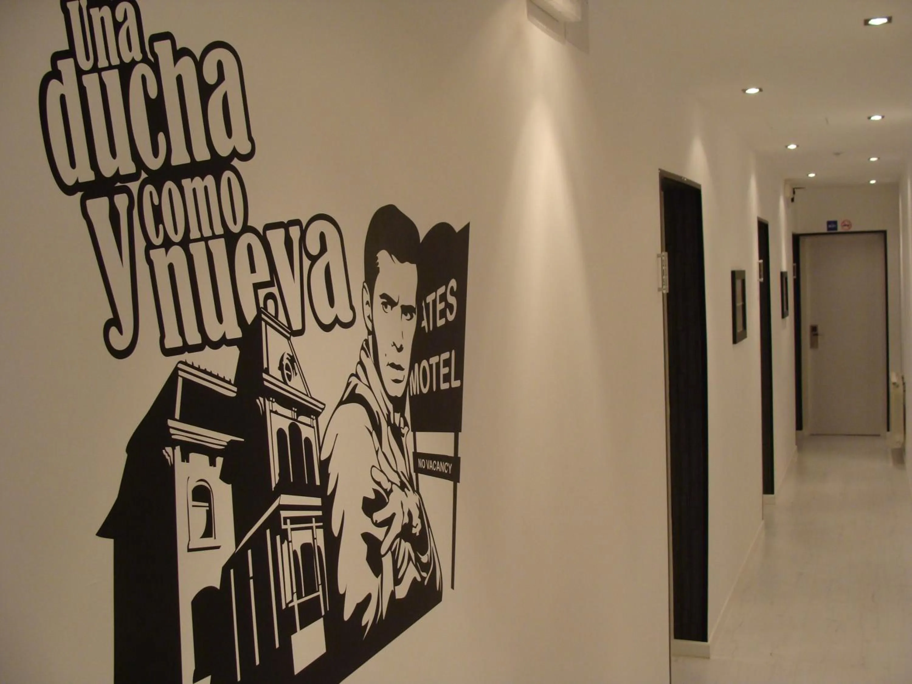 Decorative detail in Hostal JQ Madrid 1