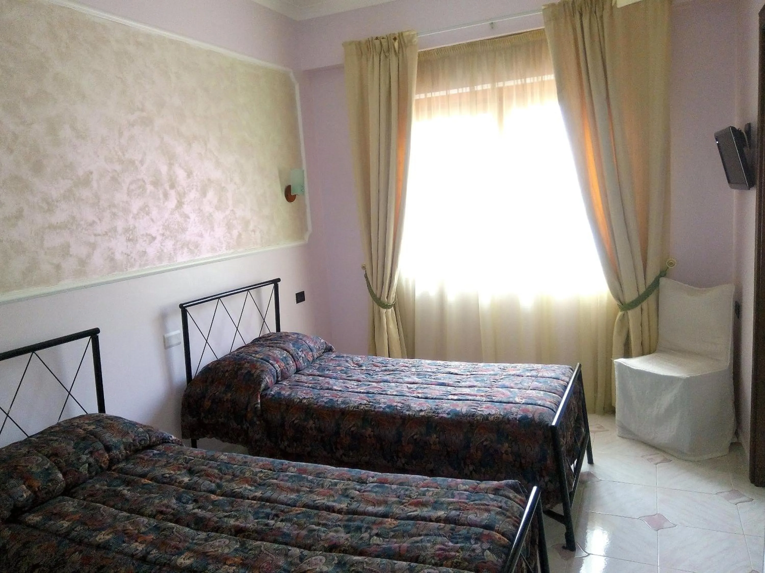 Bed in HOTEL AL QUERCETO