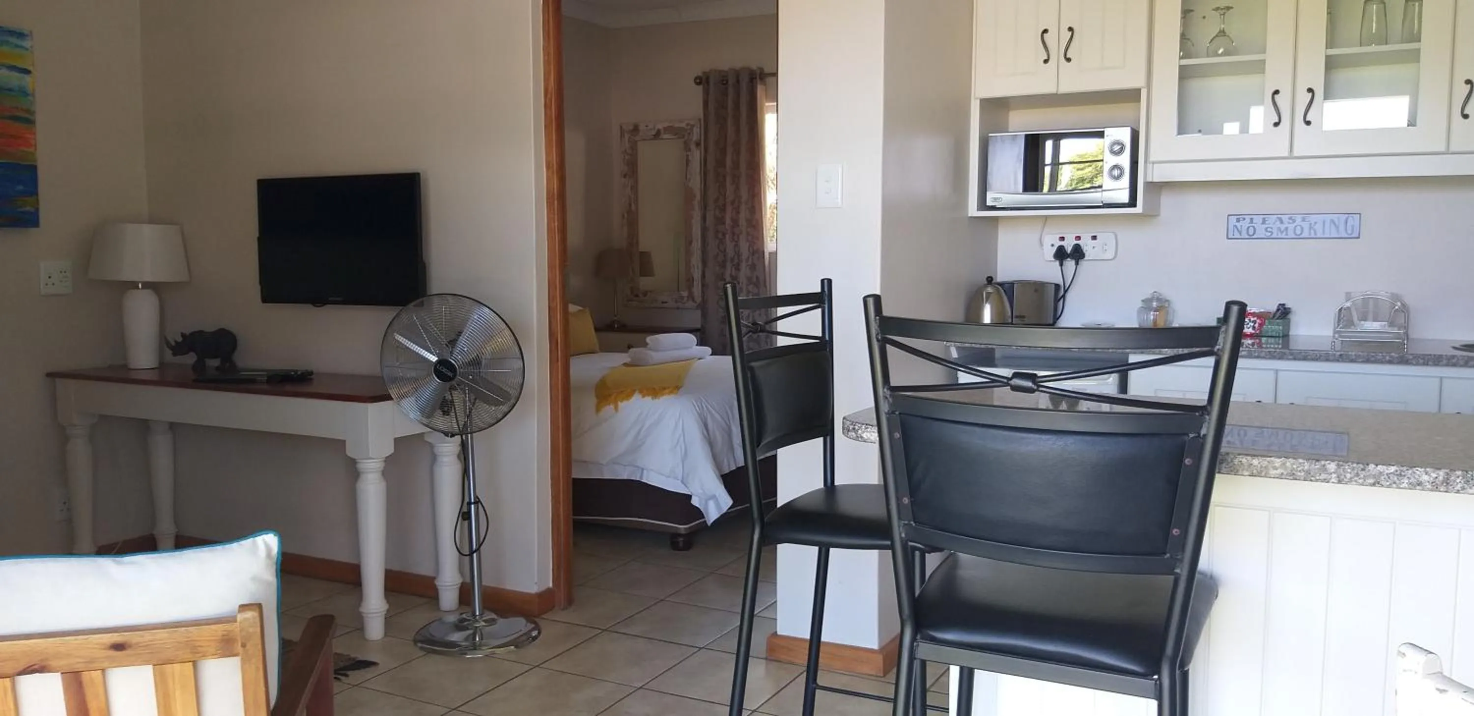 a Dam's View Accommodation