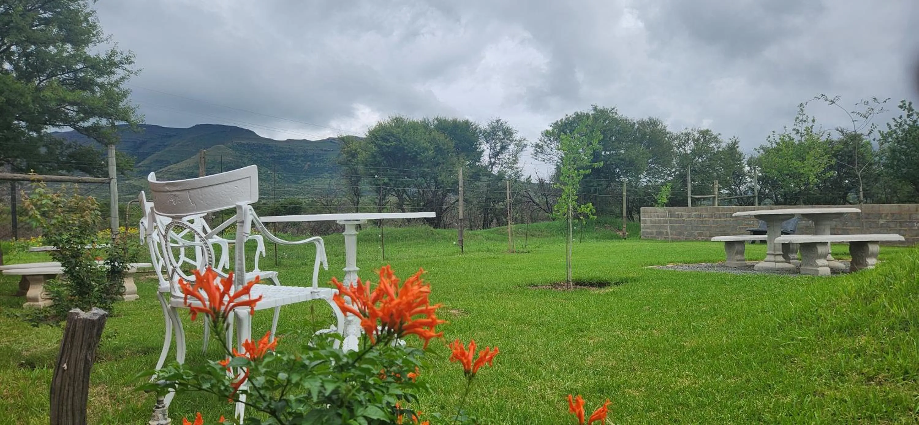 a Dam's View Accommodation