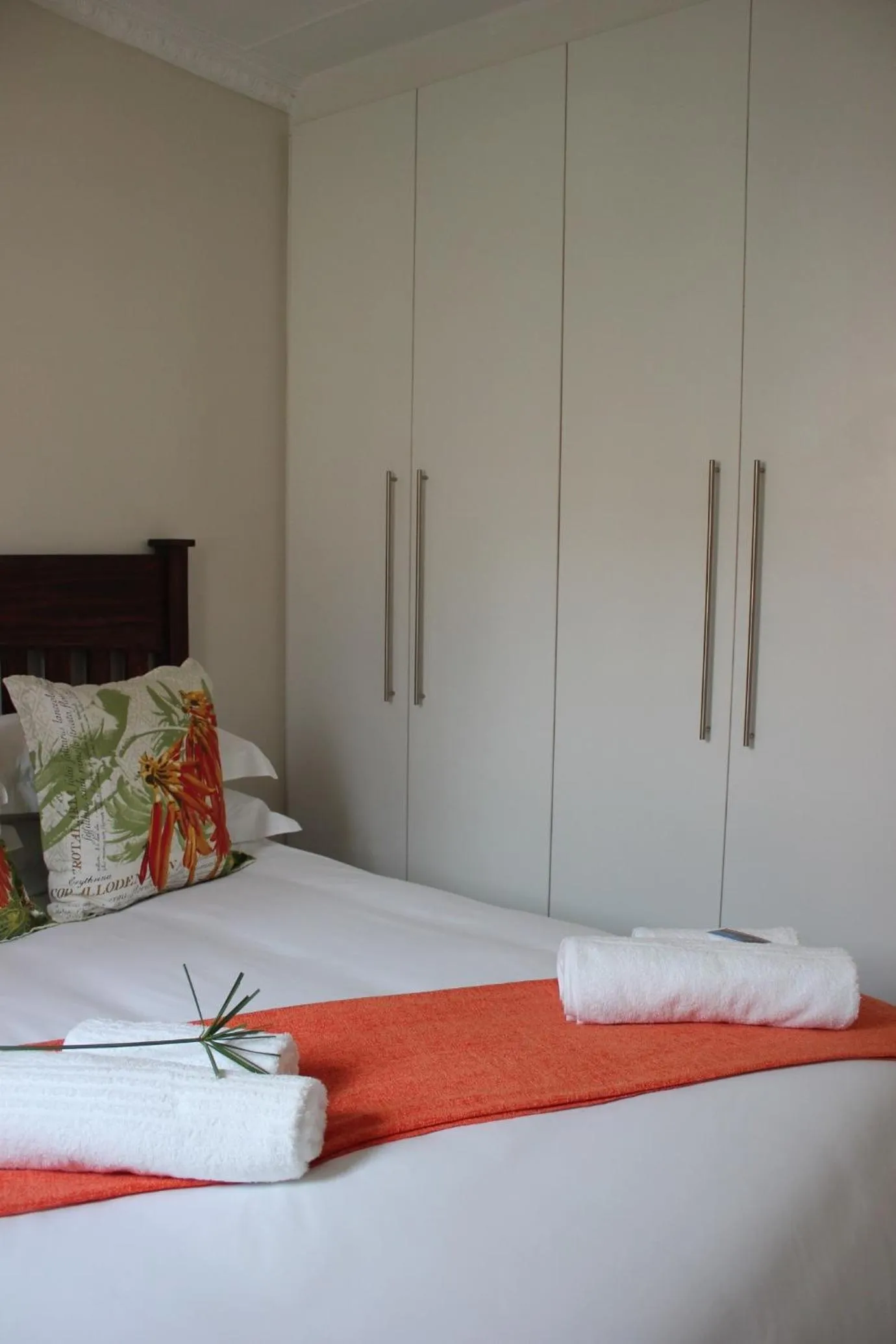 Bed in a Dam's View Accommodation