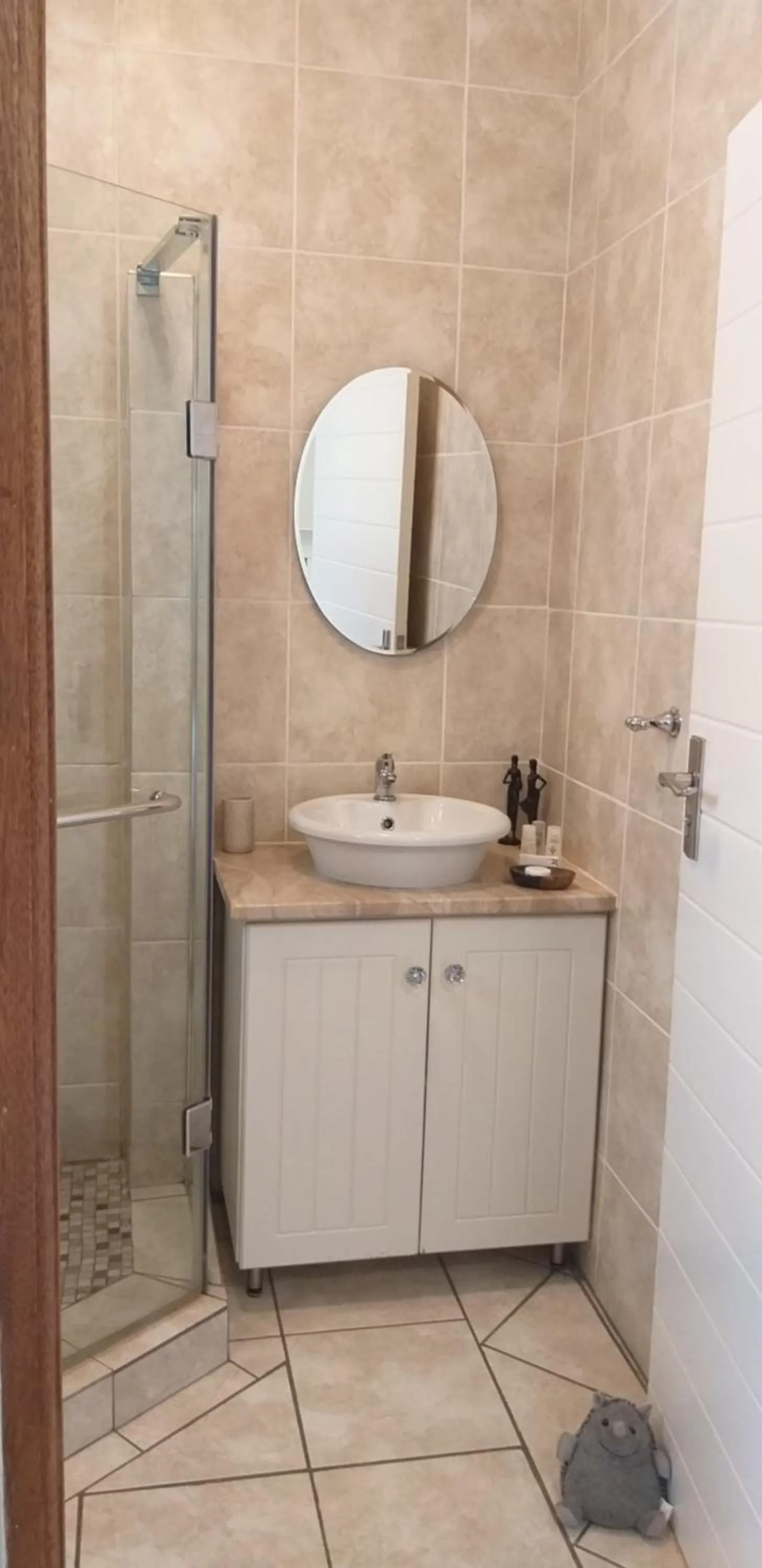 a Dam's View Accommodation