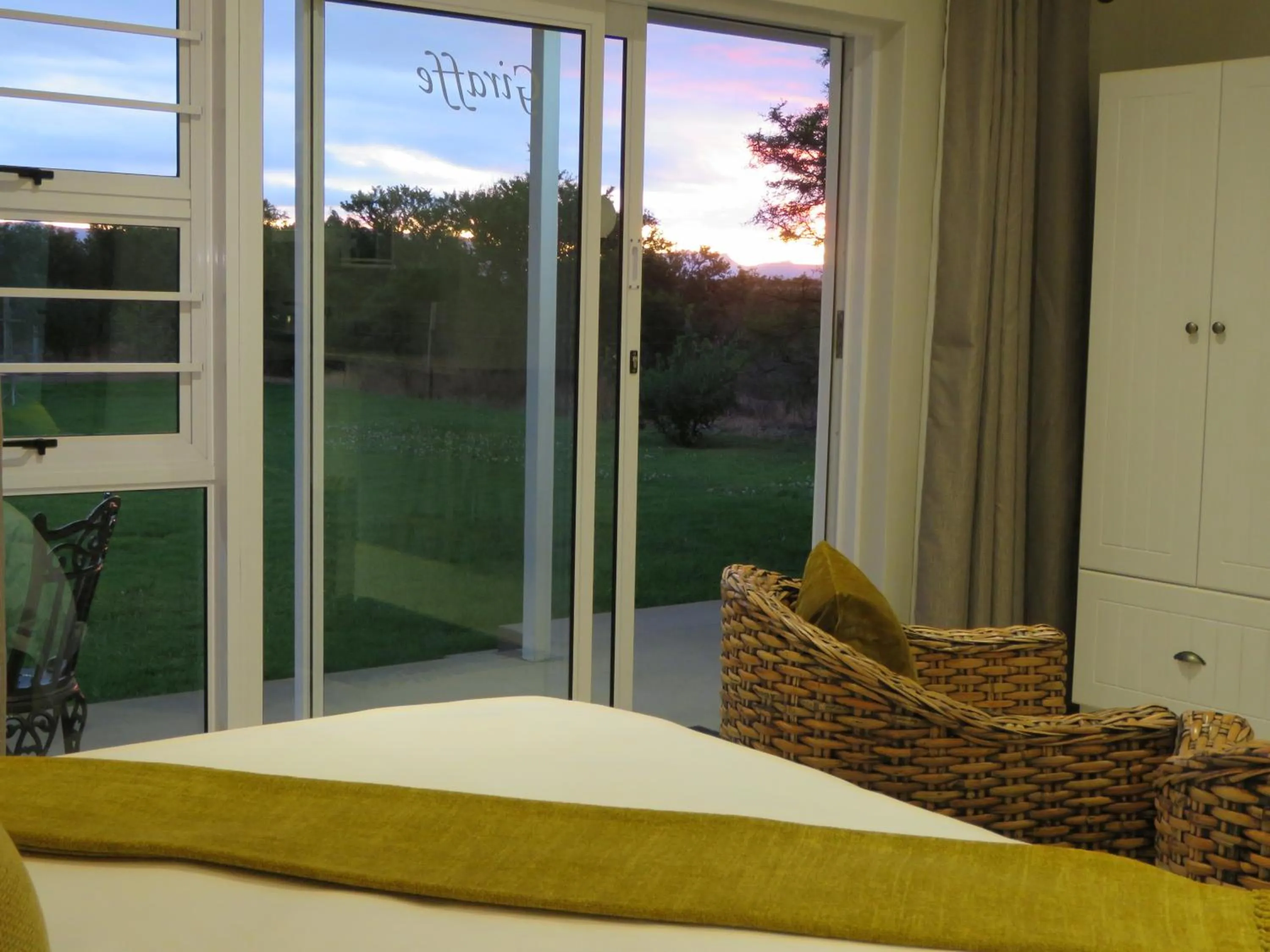 a Dam's View Accommodation